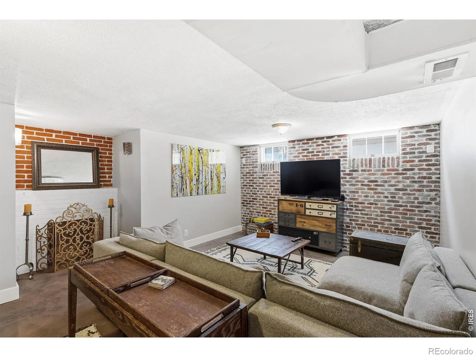 1533 Oneida Street Denver CO 80220 MLS #RECIR1057295 05232026101142 1600 28