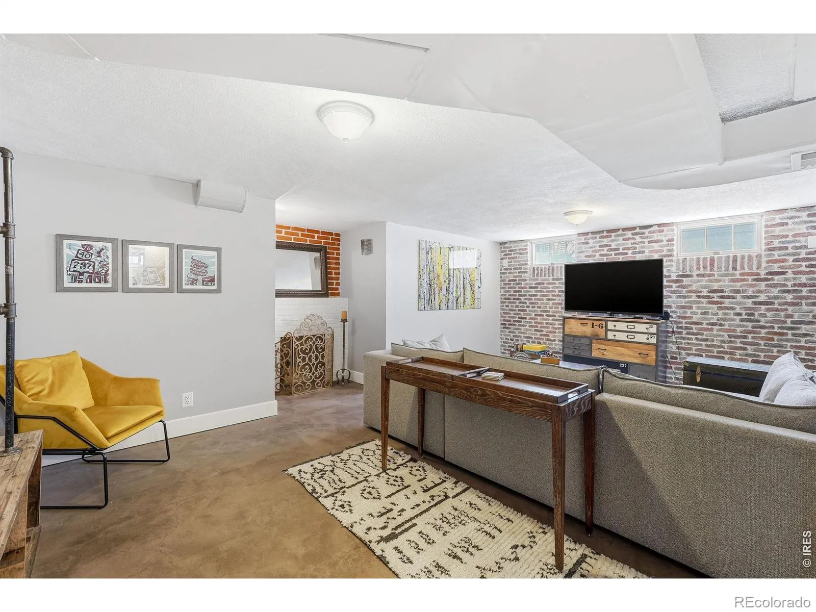1533 Oneida Street Denver CO 80220 MLS #RECIR1057295 05232026101142 1600 31