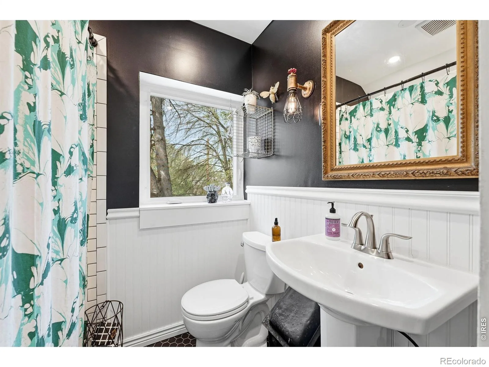 1533 Oneida Street Denver CO 80220 MLS #RECIR1057295 06042026144631 1600 24