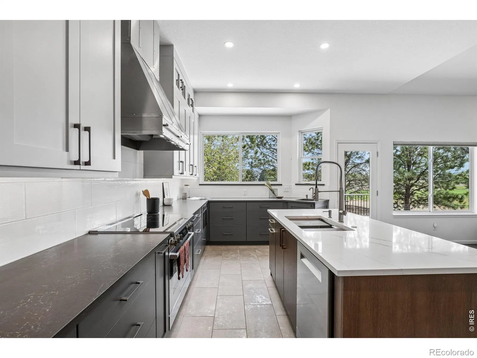 04232026205216 1600 11