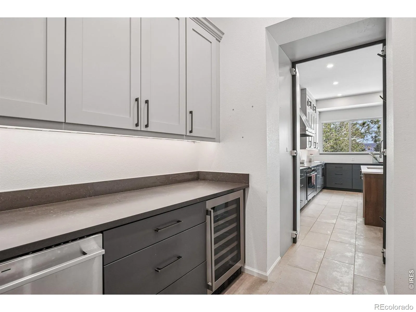 04232026205216 1600 13