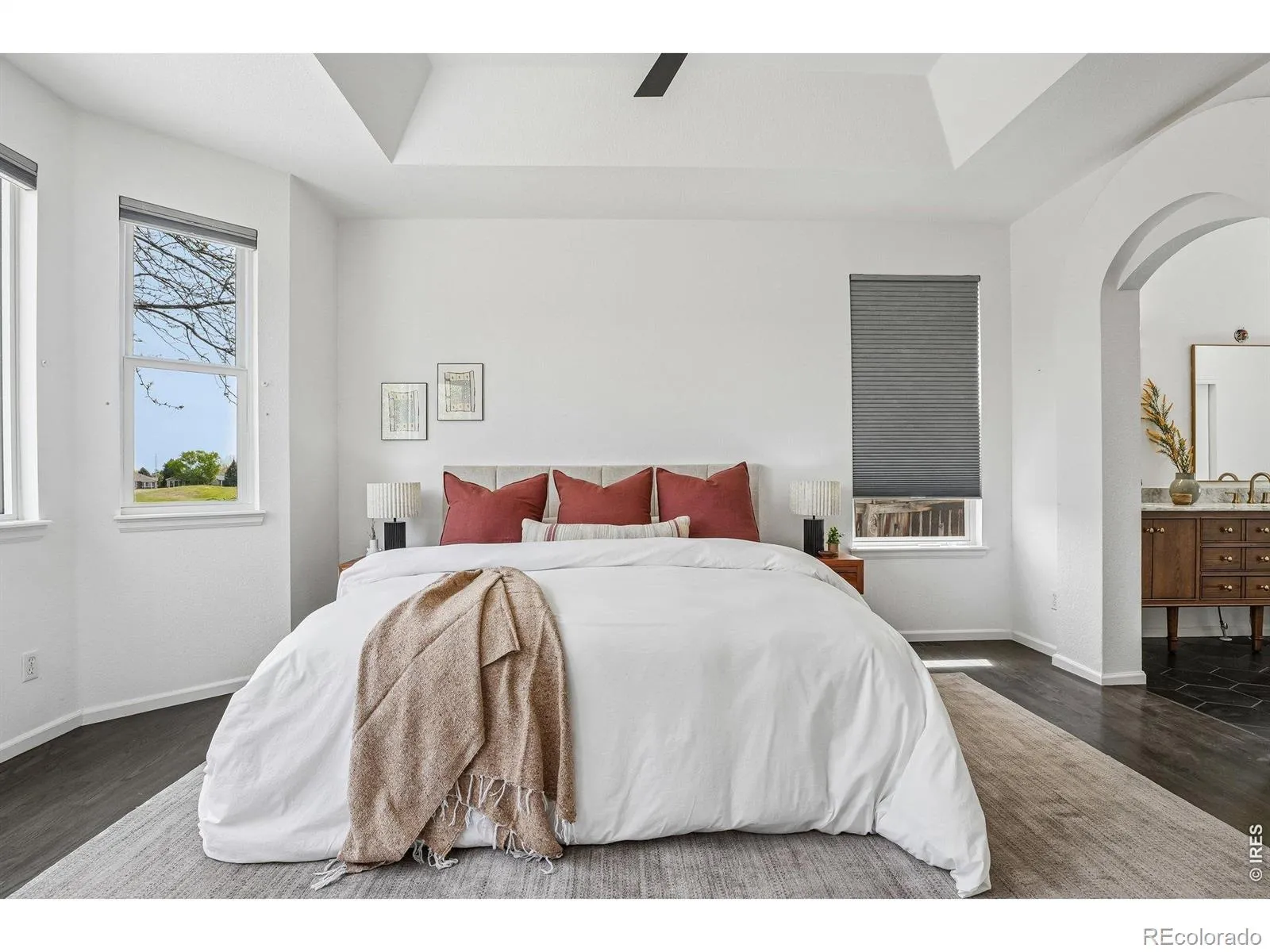 04232026205216 1600 24