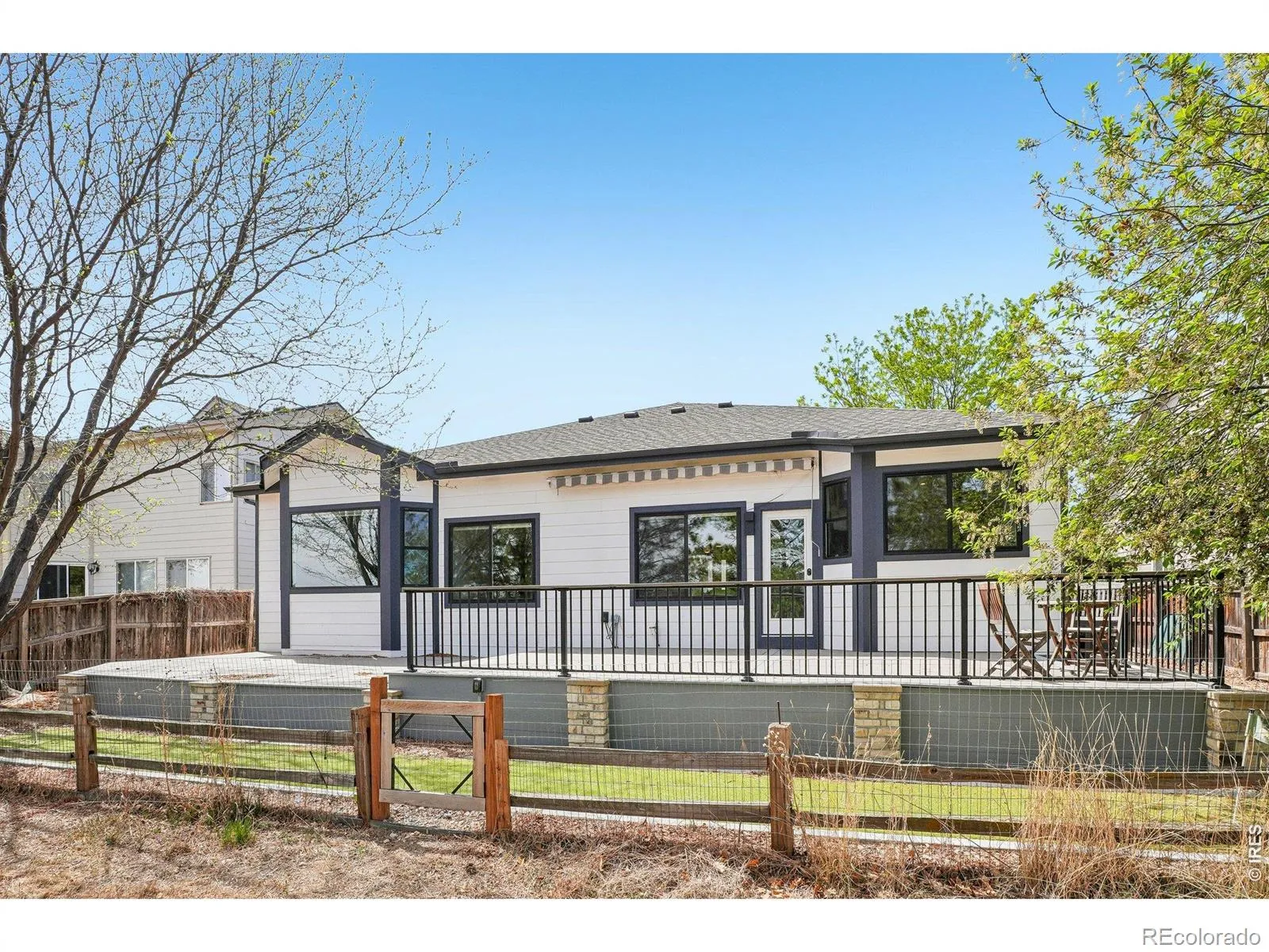 04232026205216 1600 45