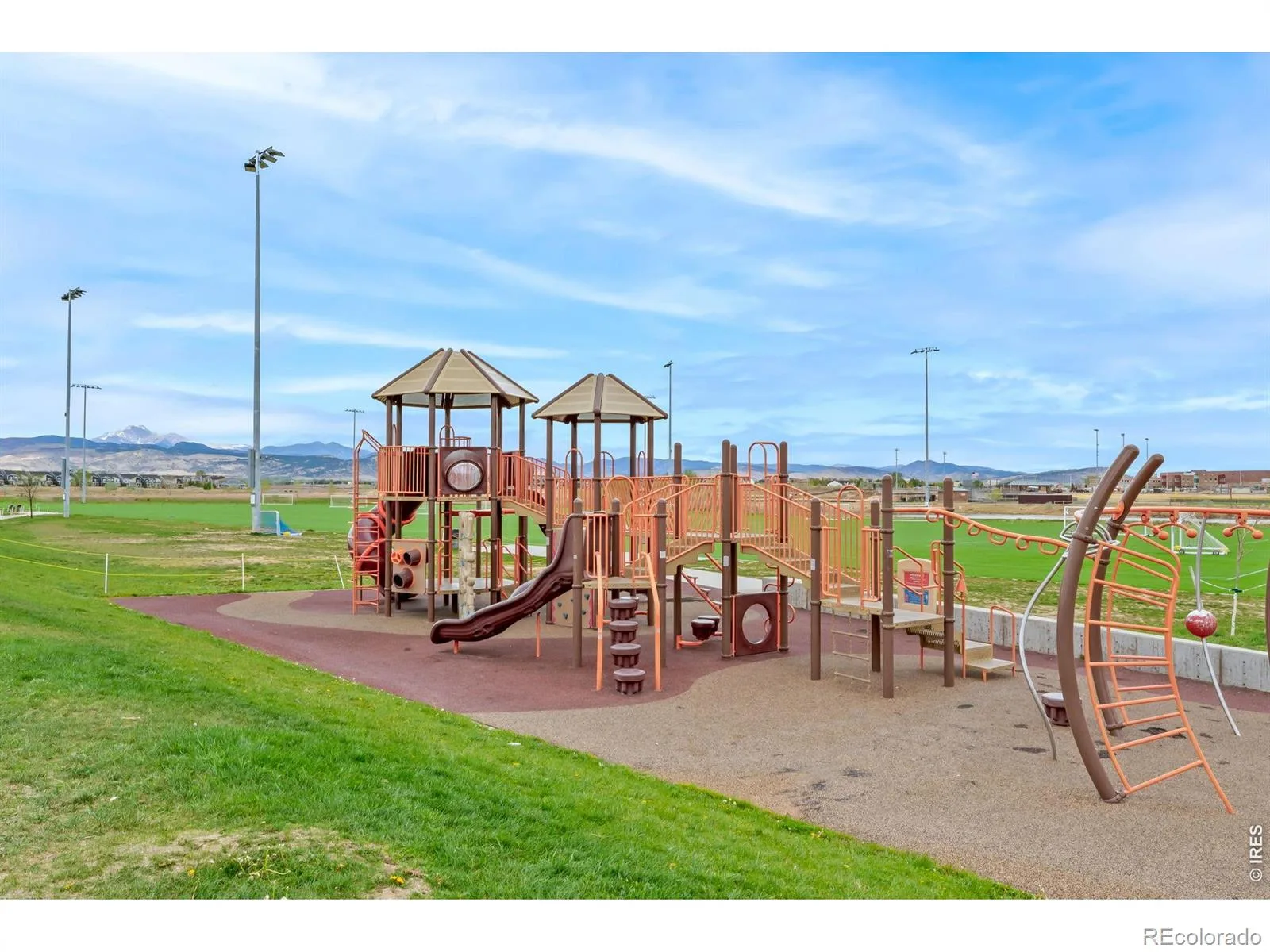 1645 Dorothy Circle Longmont CO 80503 | MLS #RECIR1057425 07272026192705 1600 38