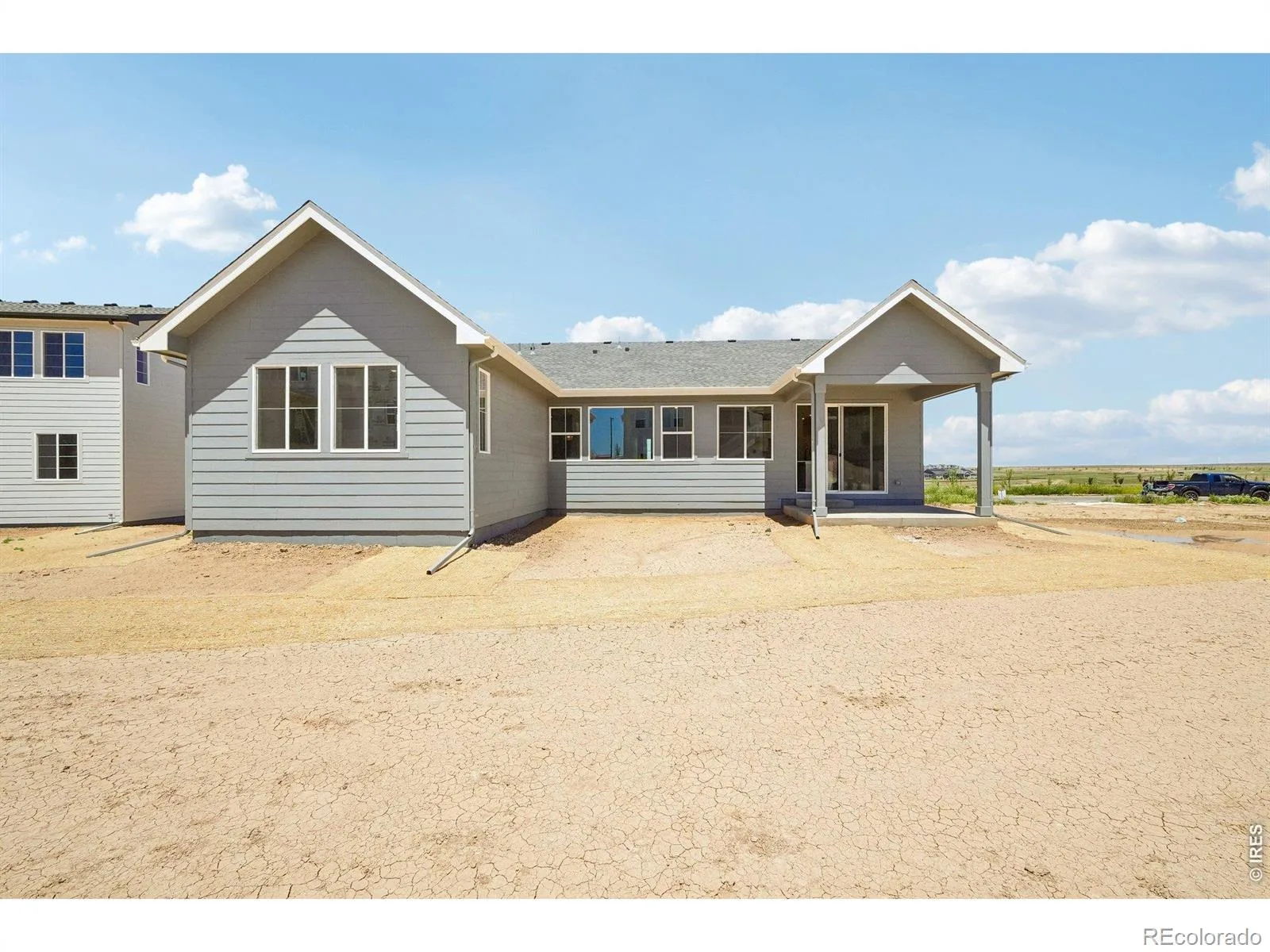 24406 E 35th Drive Aurora CO 80019 | MLS #RECIR1057455 09222026000525 1600 17
