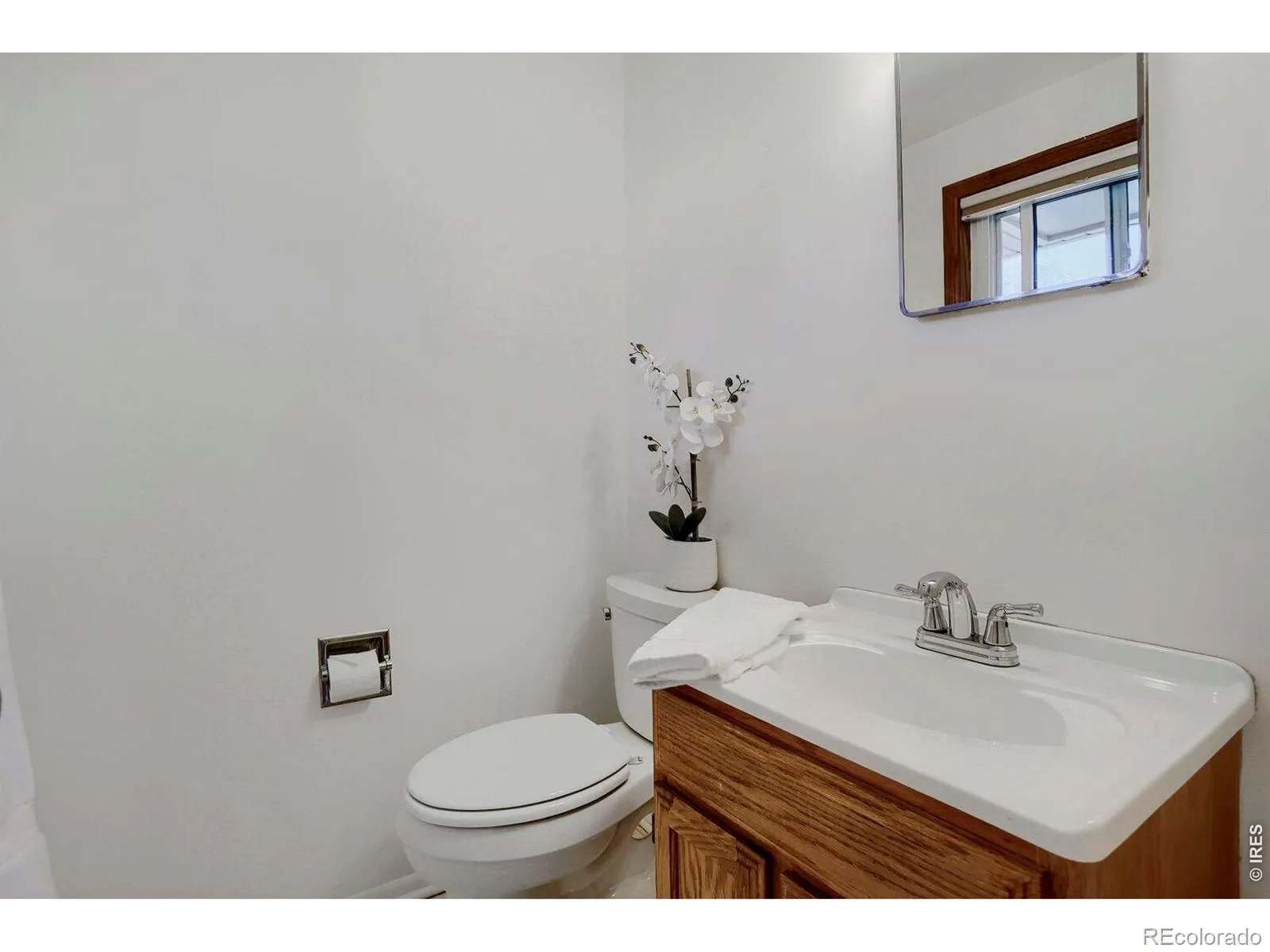 230 Agate Way Broomfield CO 80020 MLS #RECIR1057466 04242026220716 1600 11
