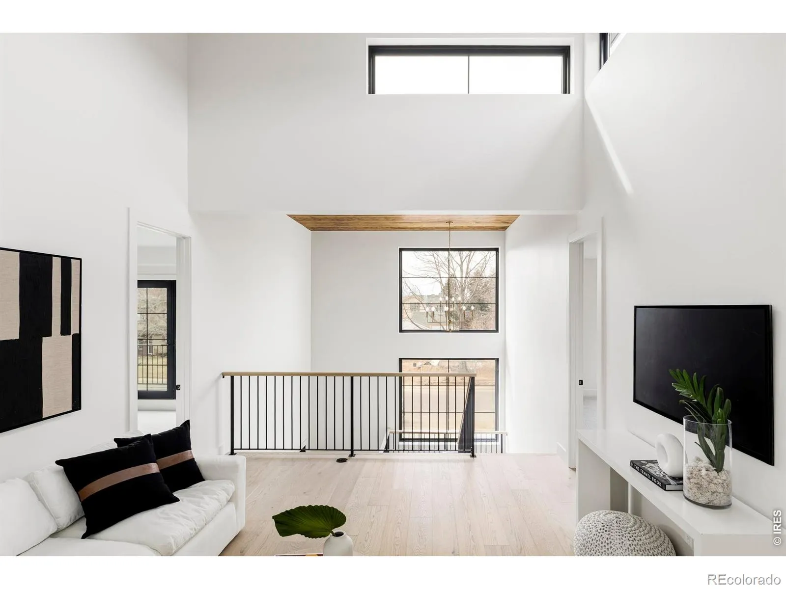 1060 S Garfield Street Denver CO 80209 MLS #RECIR1057496 05182026202108 1600 19
