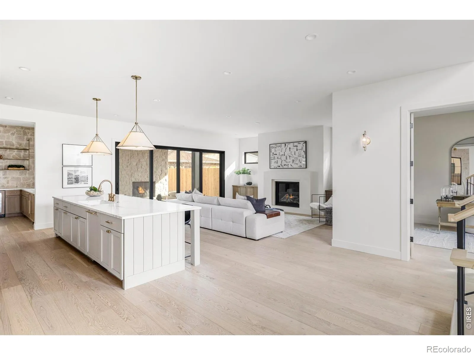 1060 S Garfield Street Denver CO 80209 MLS #RECIR1057496 05182026202108 1600 5
