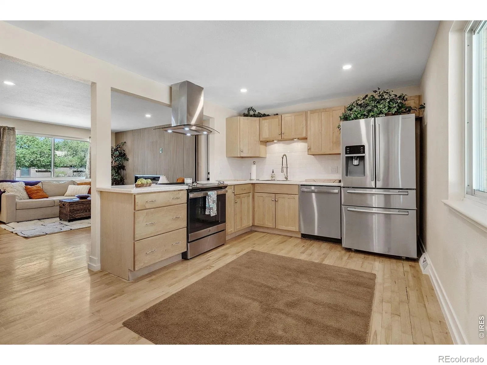 6518 Xavier Street Arvada CO 80003 MLS #RECIR1057498 05182026195241 1600 15