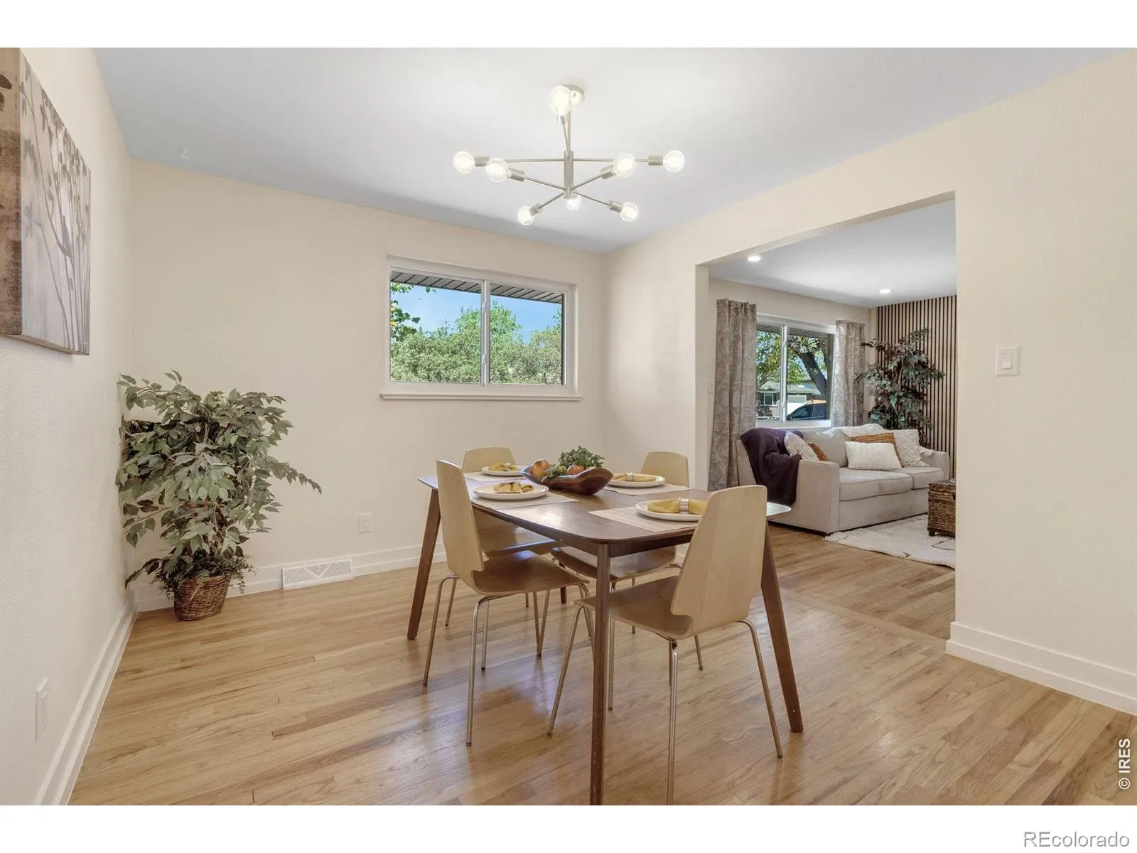 6518 Xavier Street Arvada CO 80003 MLS #RECIR1057498 05182026195241 1600 19