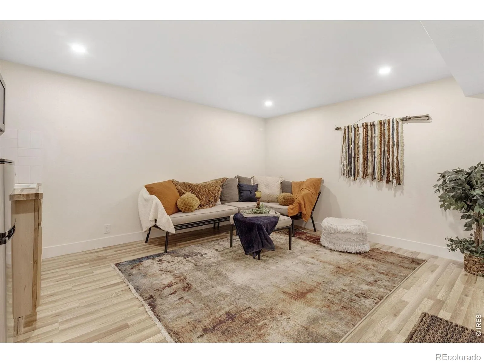 6518 Xavier Street Arvada CO 80003 MLS #RECIR1057498 05182026195241 1600 26