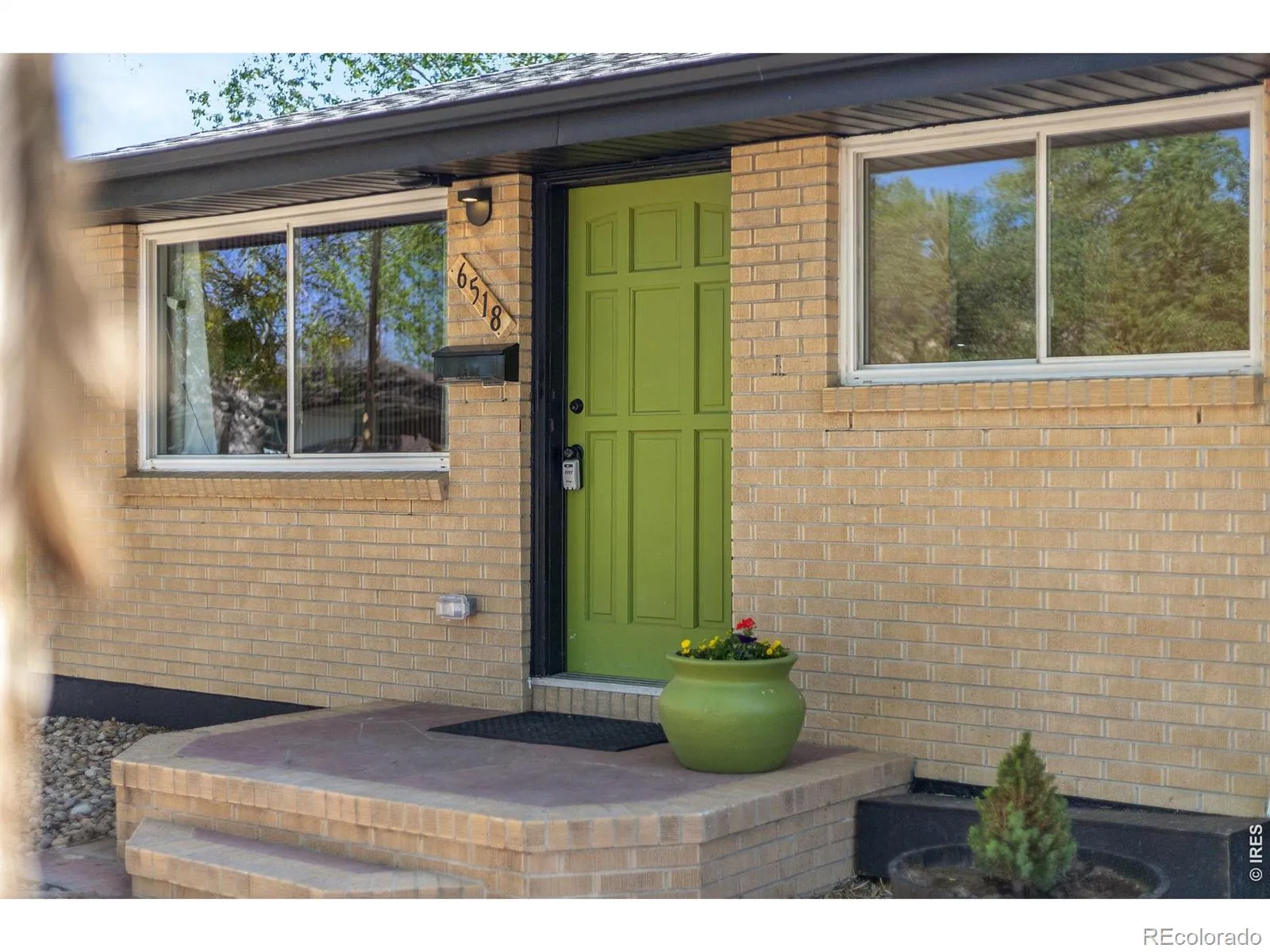 6518 Xavier Street Arvada CO 80003 MLS #RECIR1057498 05182026195241 1600 39