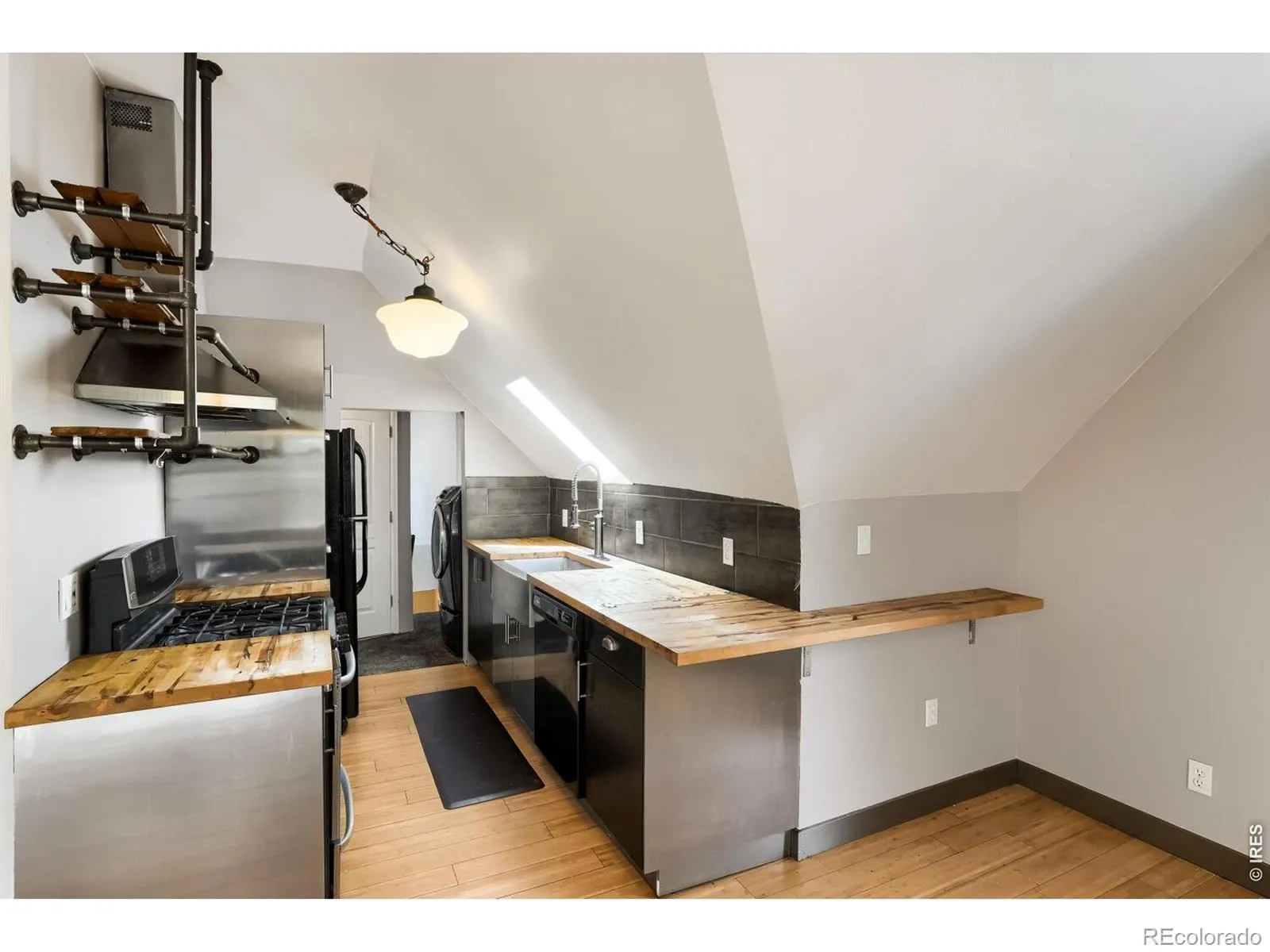 2929 Curtis Street Denver CO 80205 MLS #RECIR1057526 05212026005513 1600 22