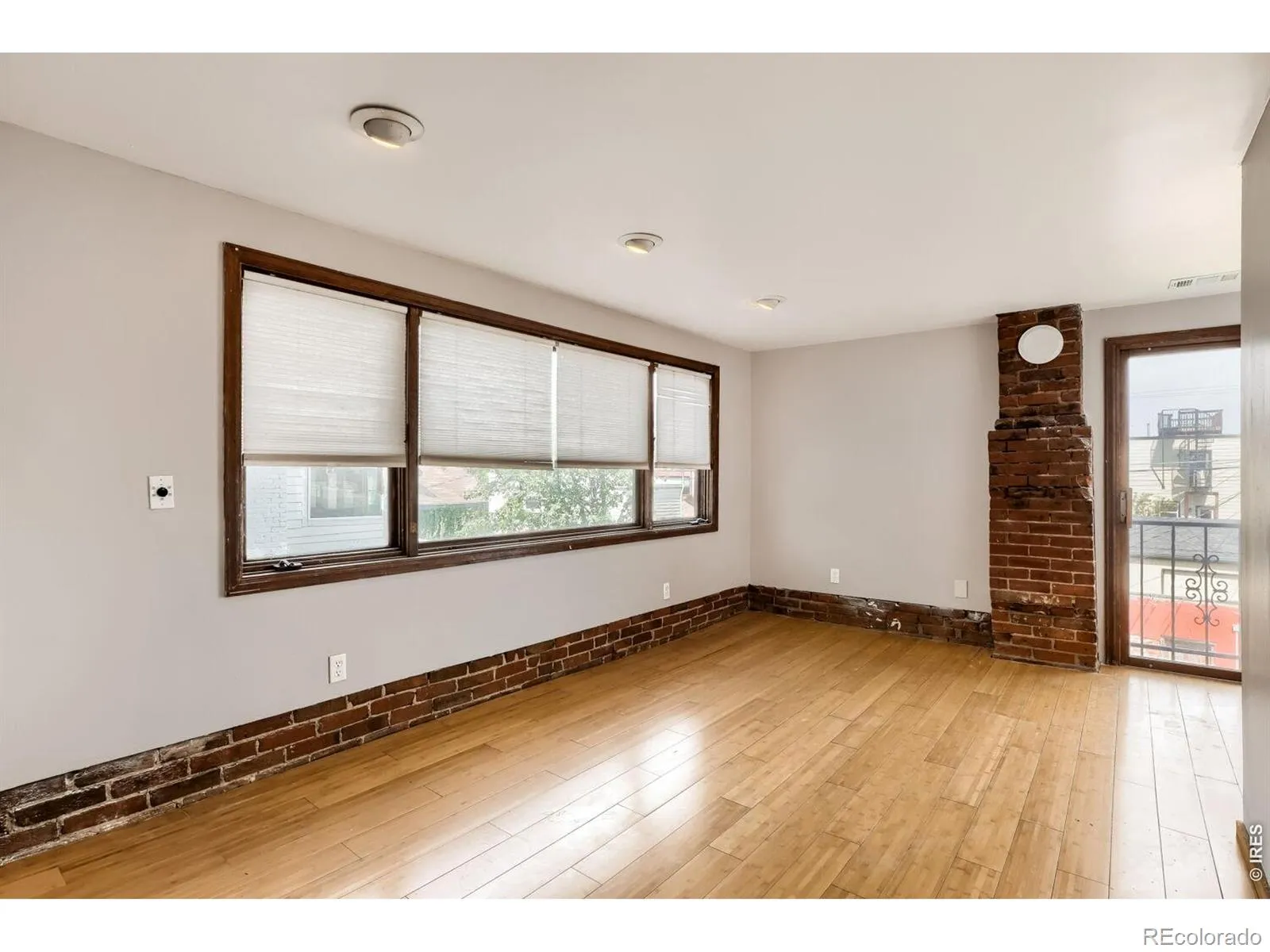 2929 Curtis Street Denver CO 80205 MLS #RECIR1057526 05212026005513 1600 28