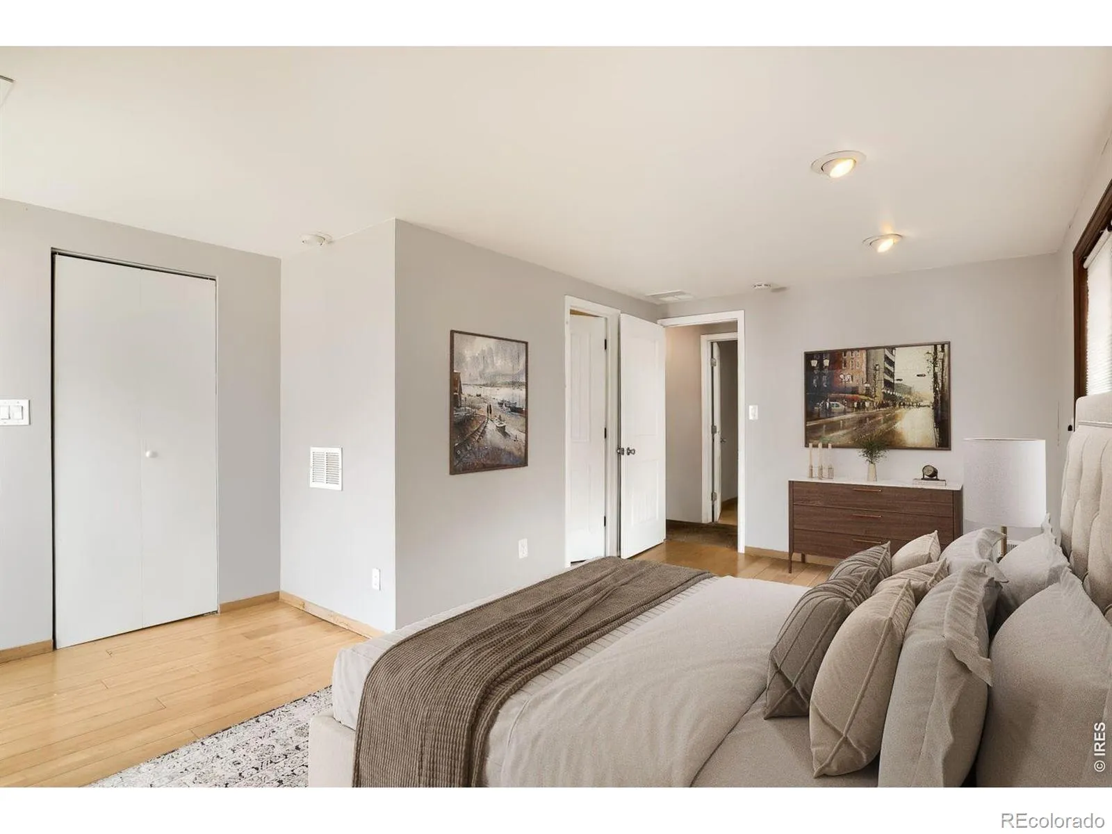 2929 Curtis Street Denver CO 80205 MLS #RECIR1057526 05212026005513 1600 29