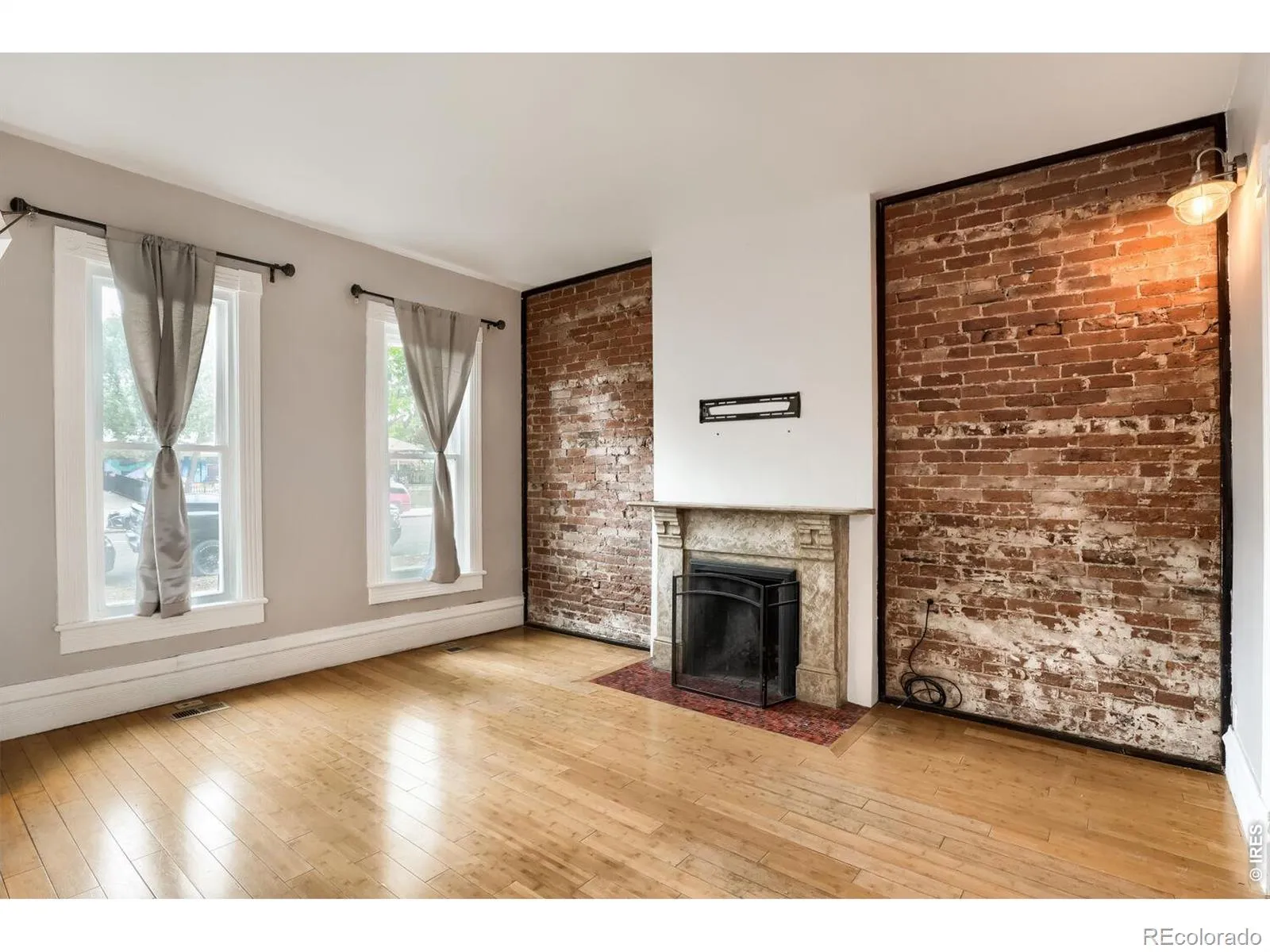 2929 Curtis Street Denver CO 80205 MLS #RECIR1057526 05212026005513 1600 4