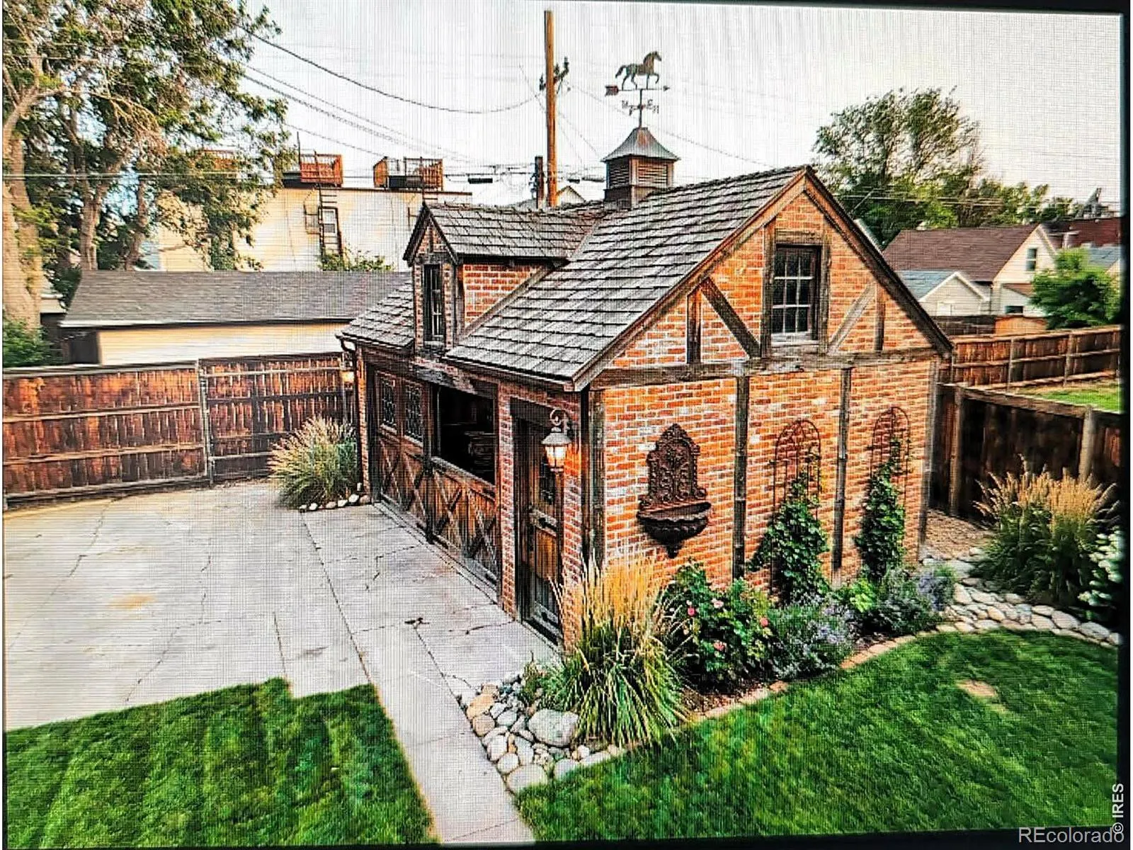 2929 Curtis Street Denver CO 80205 MLS #RECIR1057526 05212026005513 1600 42