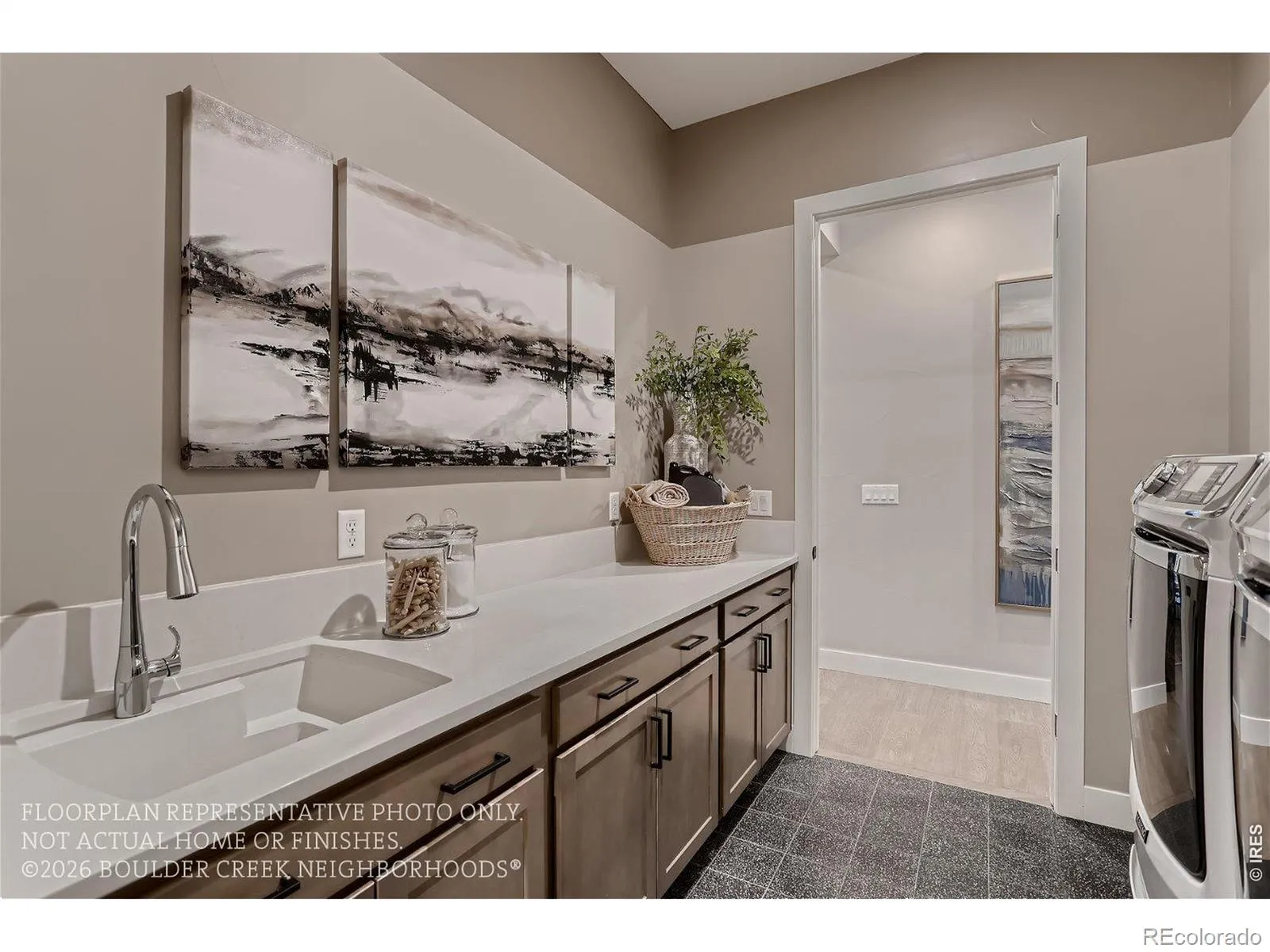 14123 Blue Stem Street Broomfield CO 80020 MLS #RECIR1057568 04272026190527 1600 24