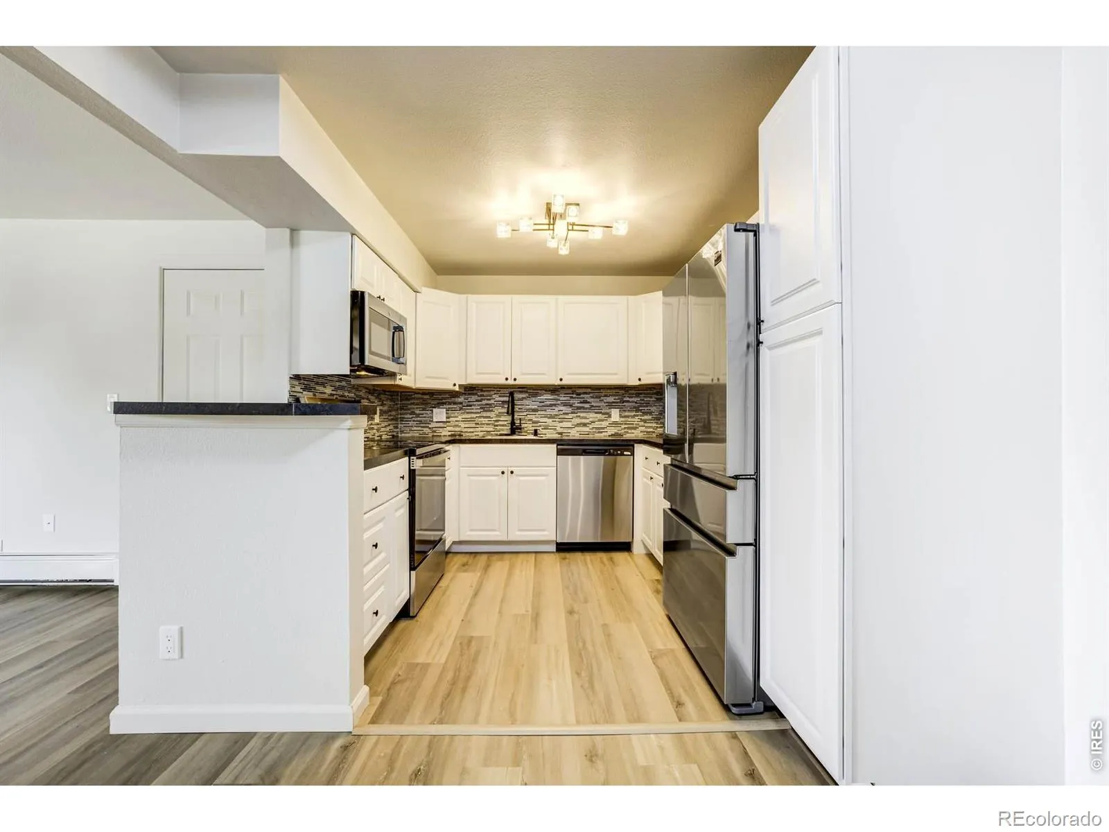 10150 E Virginia Avenue #19-208 Denver CO 80247 MLS #RECIR1057578 04272026213931 1600 19