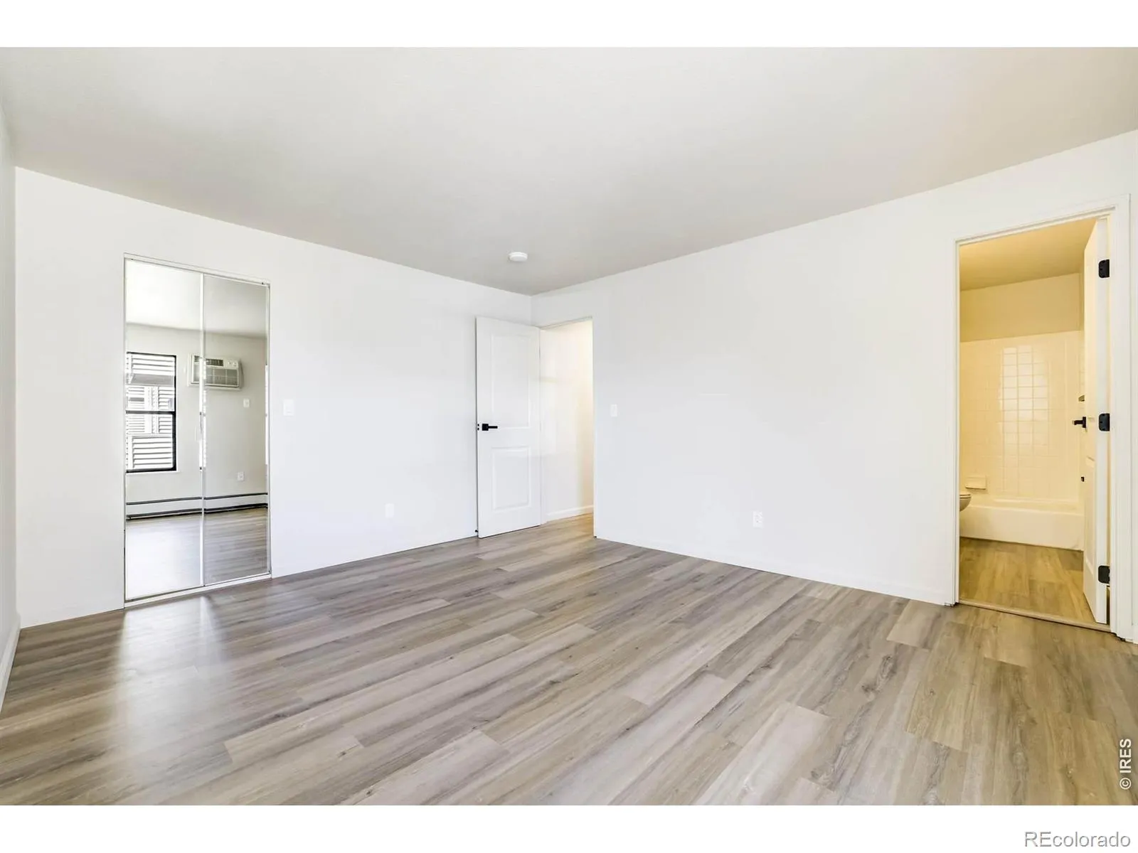 10150 E Virginia Avenue #19-208 Denver CO 80247 MLS #RECIR1057578 04272026213931 1600 32
