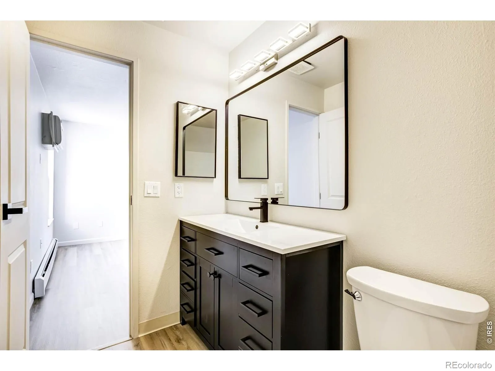 10150 E Virginia Avenue #19-208 Denver CO 80247 MLS #RECIR1057578 04272026213931 1600 34