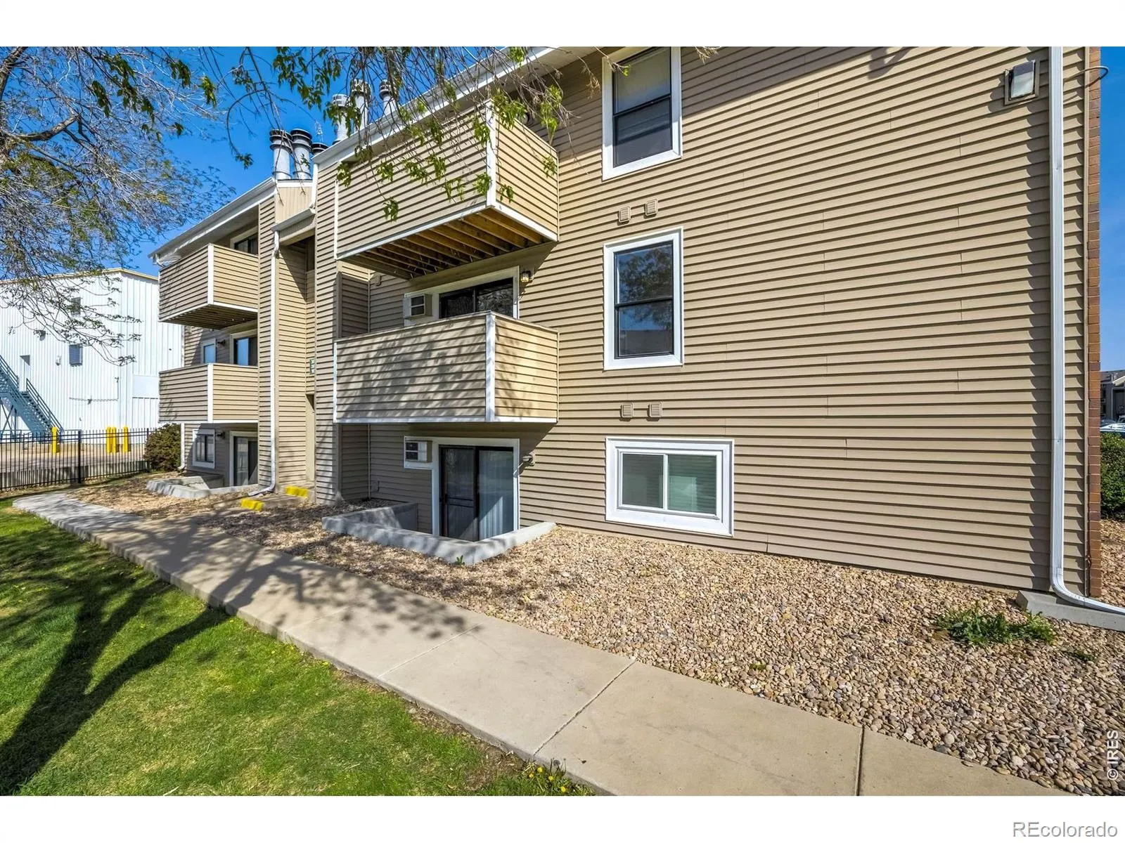 10150 E Virginia Avenue #19-208 Denver CO 80247 MLS #RECIR1057578 04272026213931 1600 5