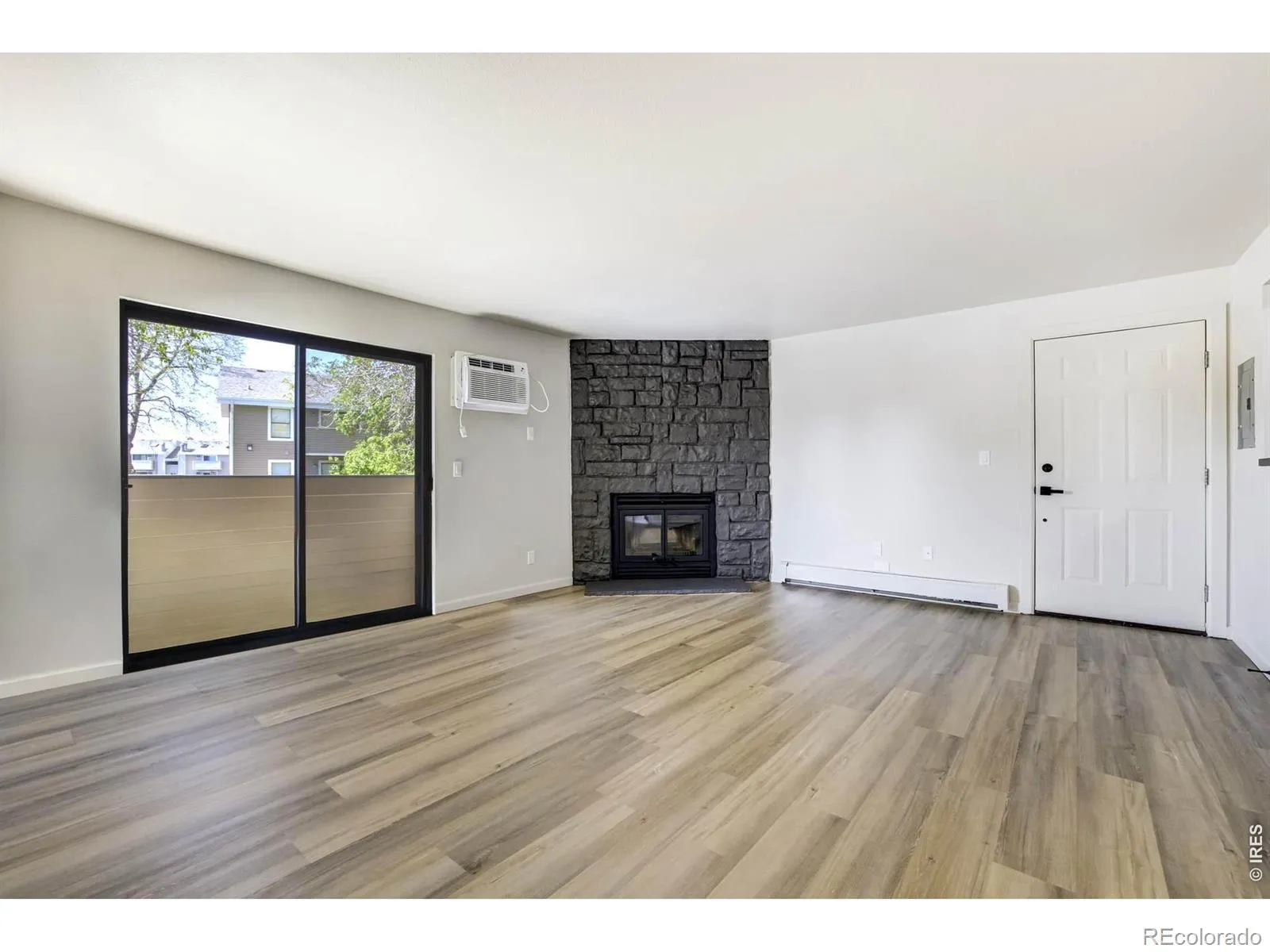 10150 E Virginia Avenue #19-208 Denver CO 80247 MLS #RECIR1057578 04272026213931 1600 6