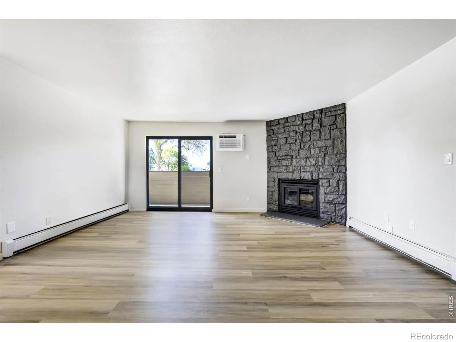 10150 E Virginia Avenue #19-208 Denver CO 80247 MLS #RECIR1057578 04272026213931 1600 8