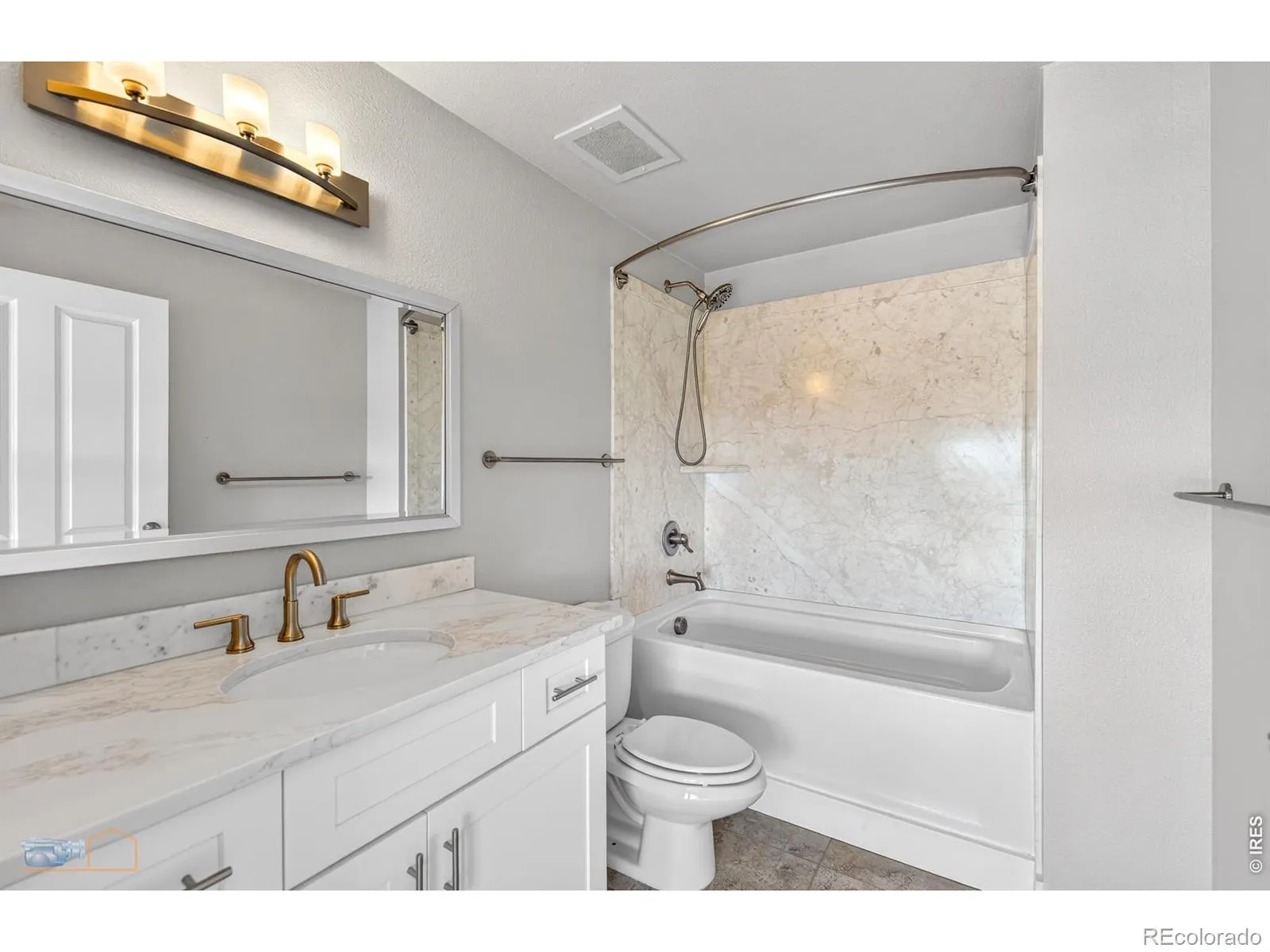 100 Park W Avenue #1305 Denver CO 80205 MLS #RECIR1057596 04272026233432 1600 17