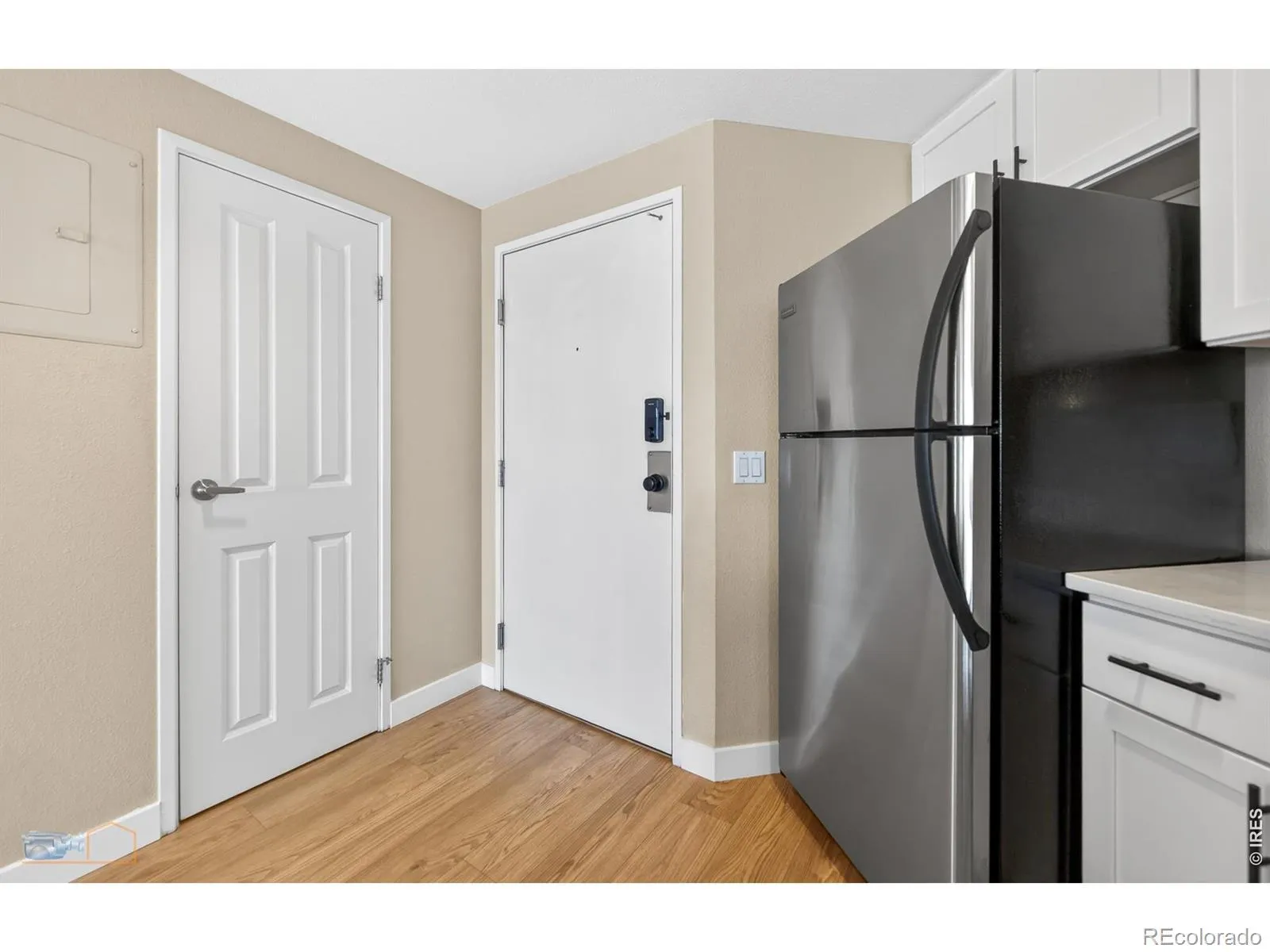 100 Park W Avenue #1305 Denver CO 80205 MLS #RECIR1057596 04272026233432 1600 2