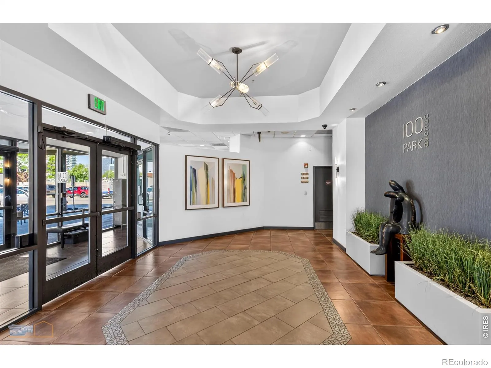 100 Park W Avenue #1305 Denver CO 80205 MLS #RECIR1057596 04272026233432 1600 30
