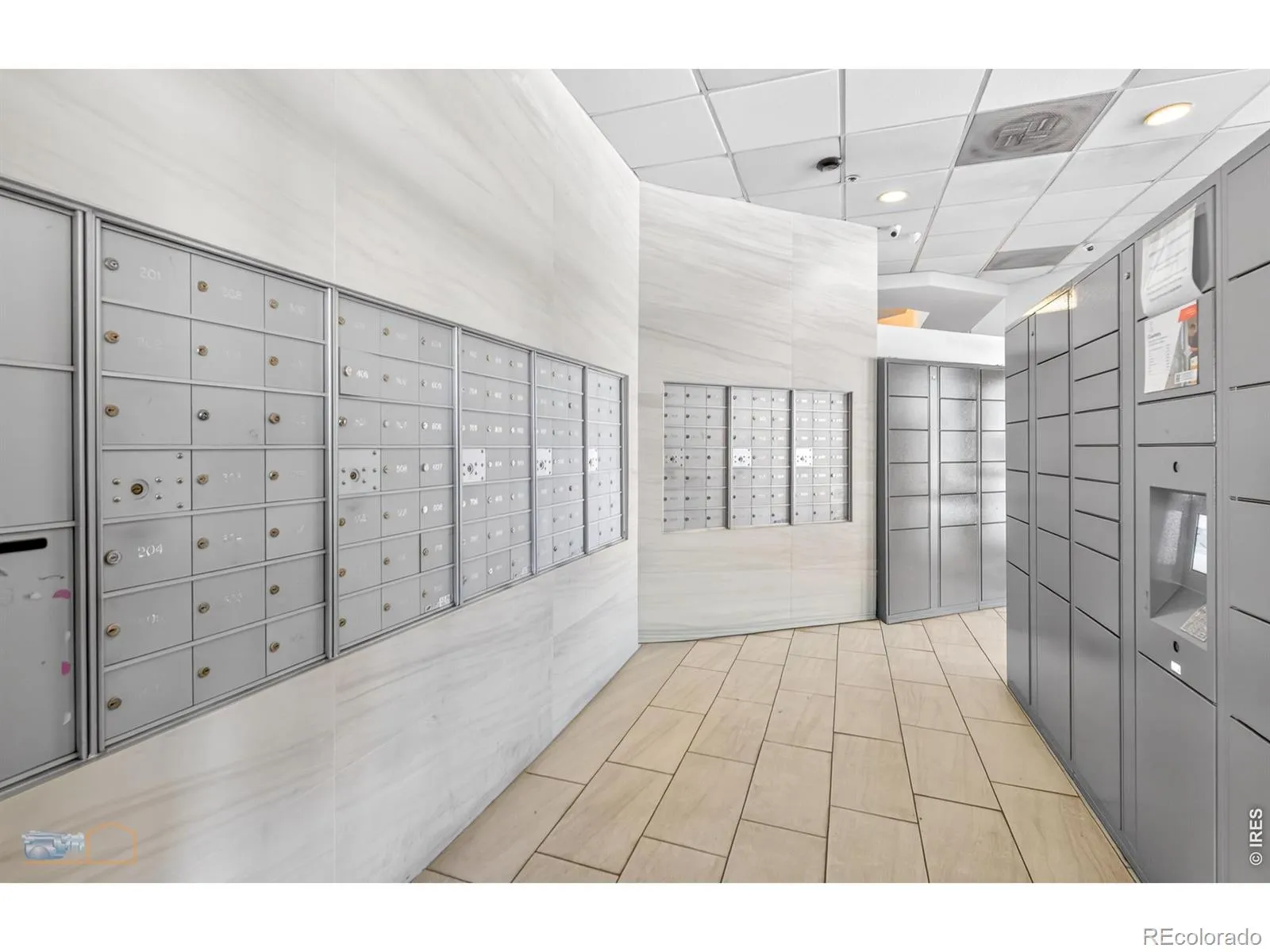 100 Park W Avenue #1305 Denver CO 80205 MLS #RECIR1057596 04272026233432 1600 39