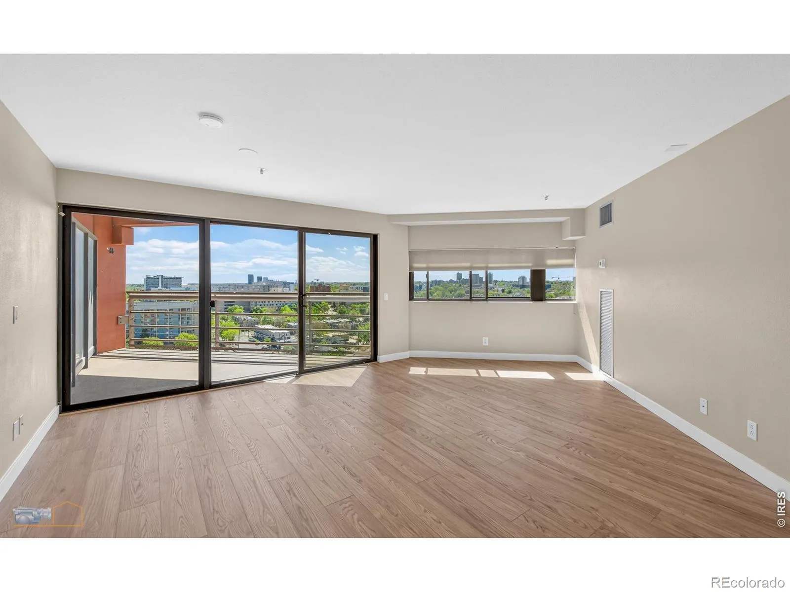 100 Park W Avenue #1305 Denver CO 80205 MLS #RECIR1057596 04272026233432 1600 6