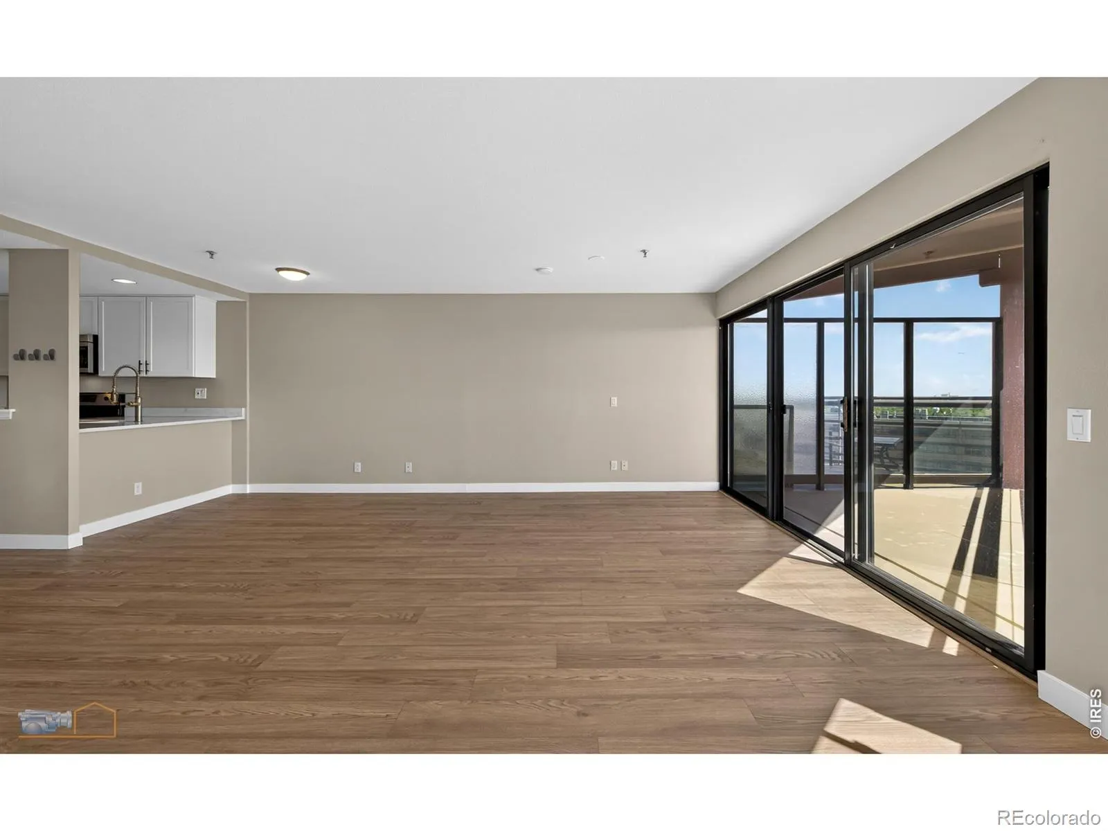 100 Park W Avenue #1305 Denver CO 80205 MLS #RECIR1057596 04272026233432 1600 7
