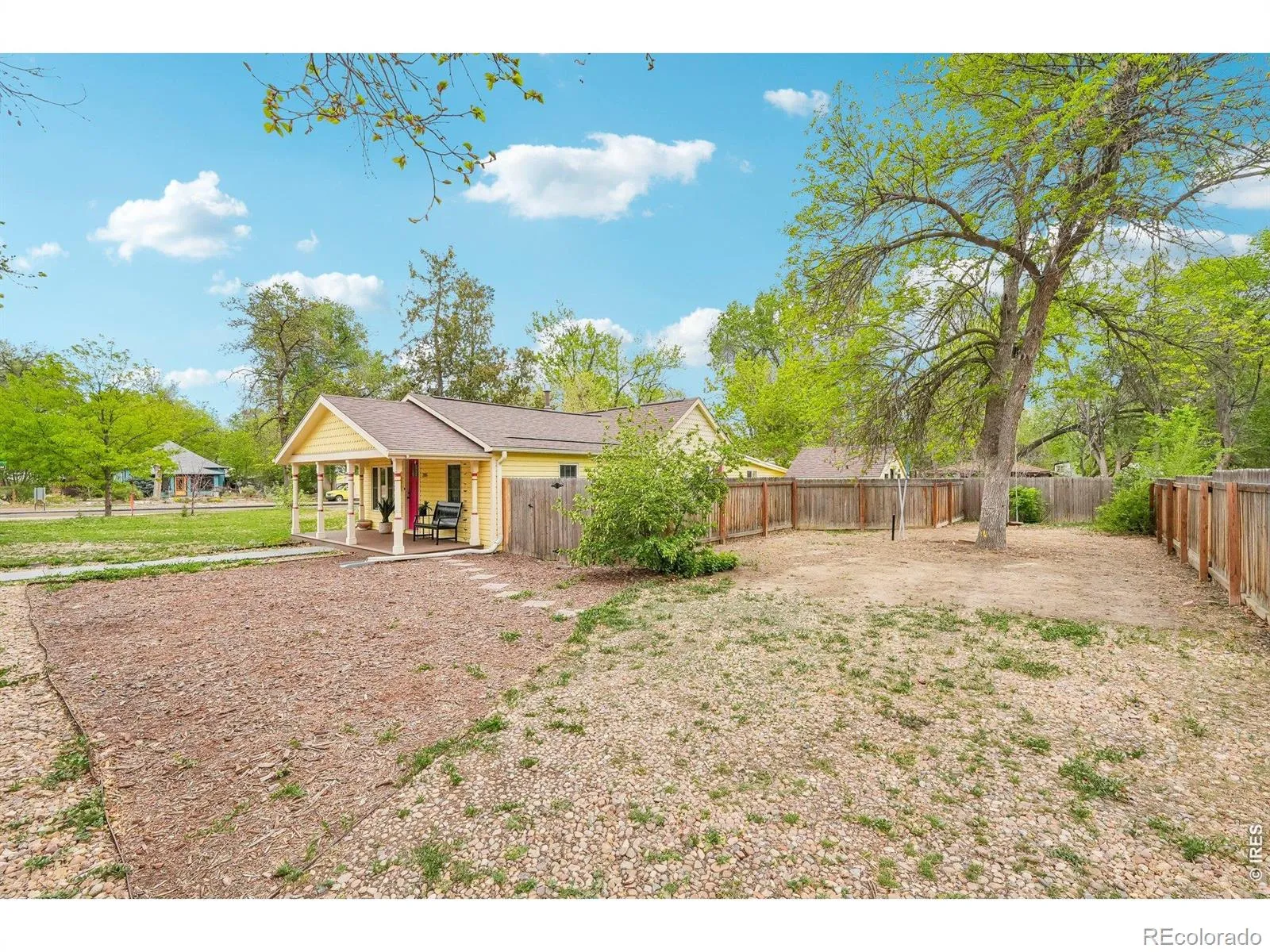 205 5th Avenue Longmont CO 80501 MLS #RECIR1057622 04282026163447 1600 34