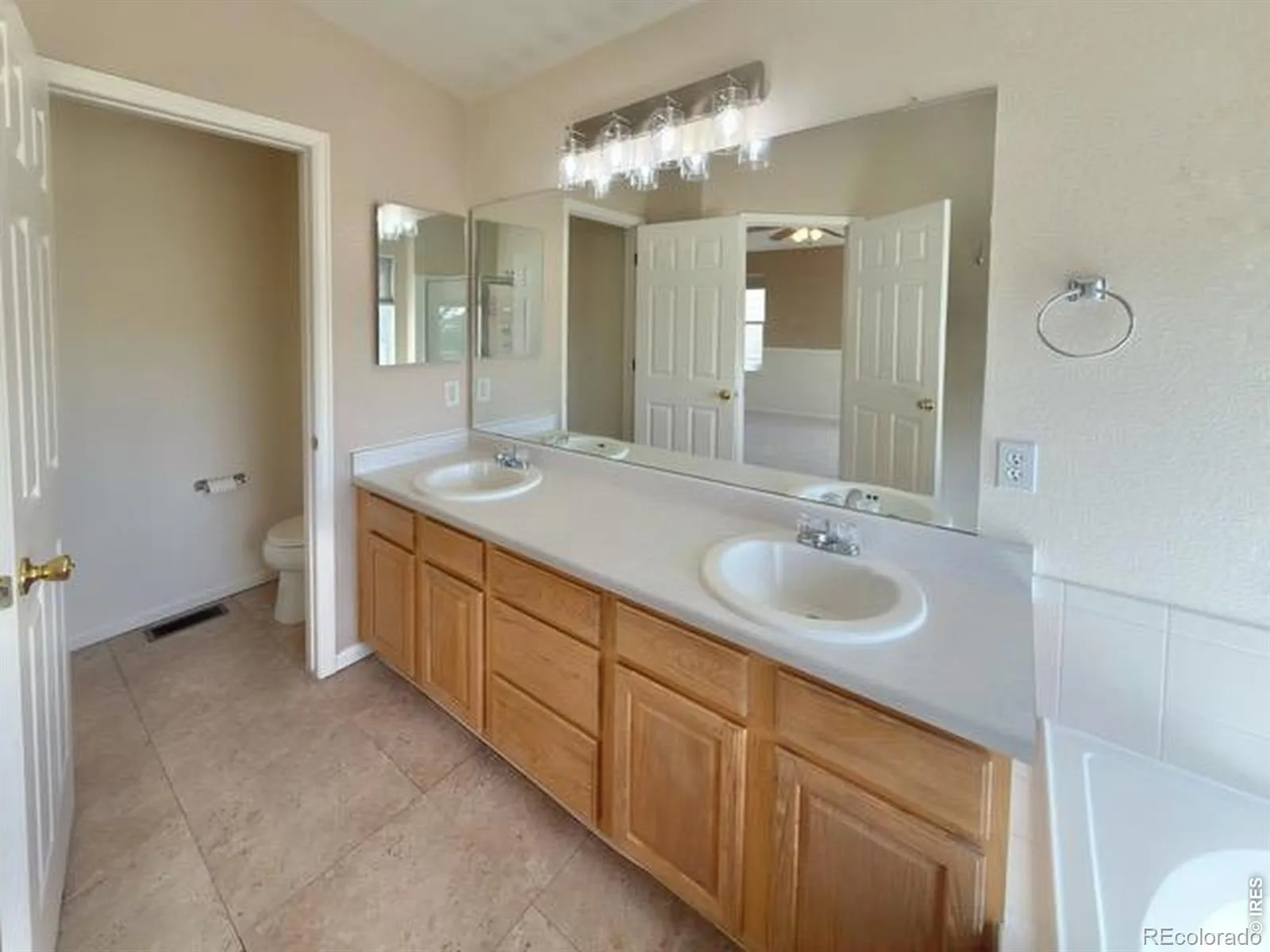 4400 Nelson Drive Broomfield CO 80023 MLS #RECIR1057630 04282026173048 1600 14