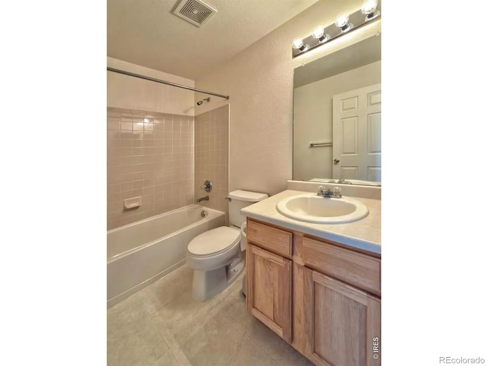 4400 Nelson Drive Broomfield CO 80023 MLS #RECIR1057630 04282026173048 1600 17
