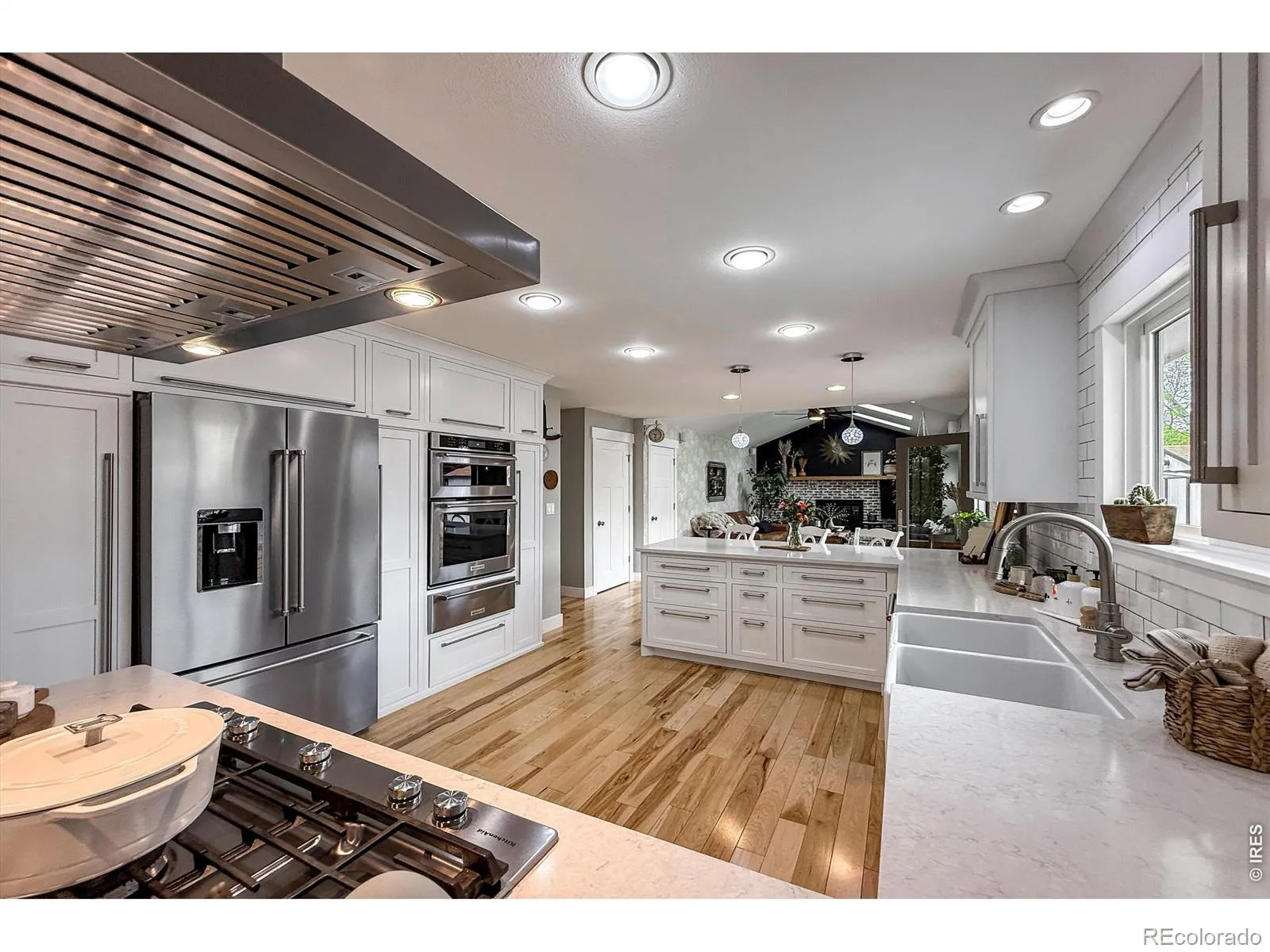 2277 Spinnaker Circle Longmont CO 80503 MLS #RECIR1057638 04282026185458 1600 10