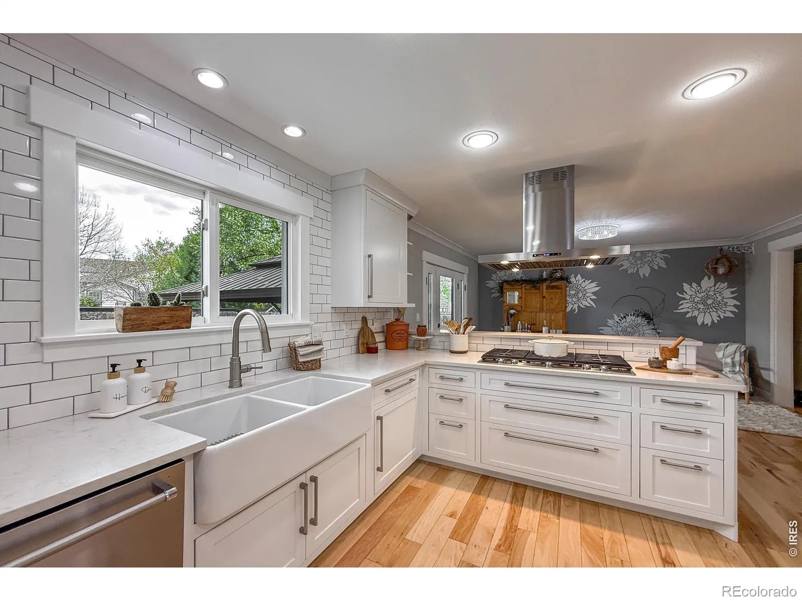 2277 Spinnaker Circle Longmont CO 80503 MLS #RECIR1057638 04282026185458 1600 11