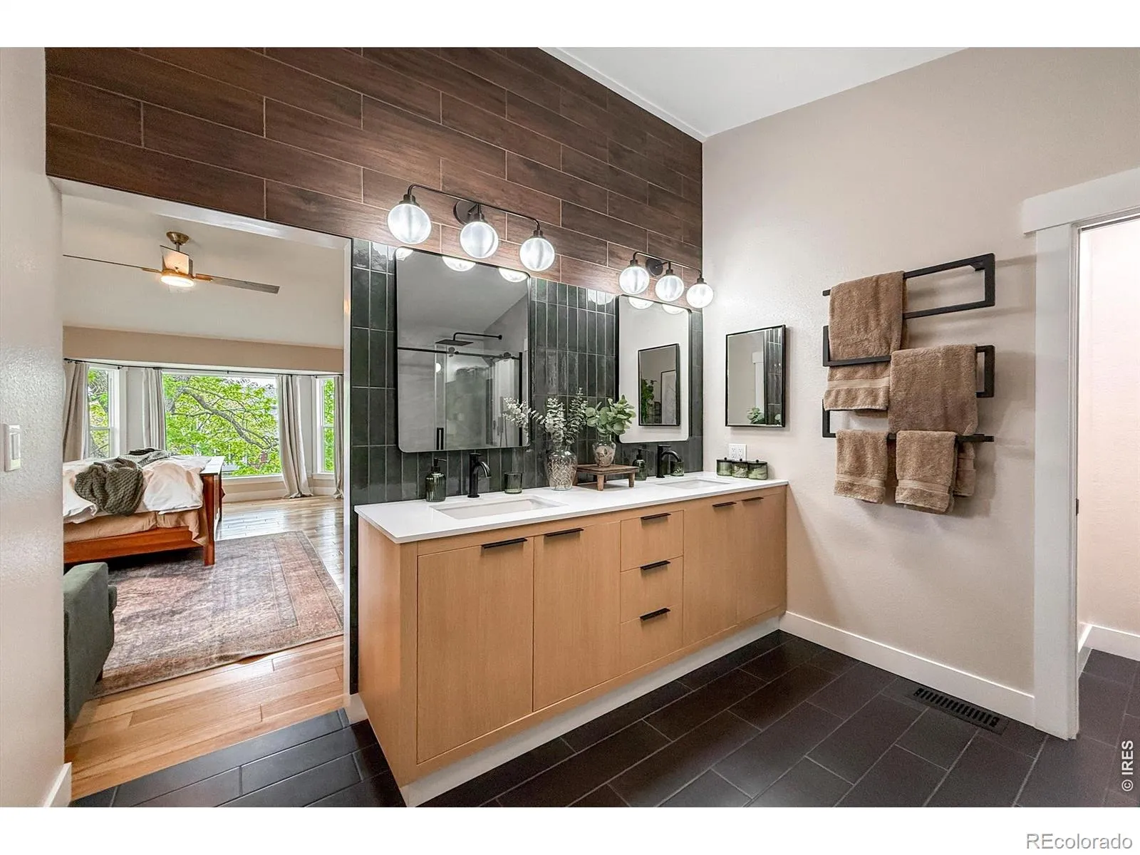 2277 Spinnaker Circle Longmont CO 80503 MLS #RECIR1057638 04282026185458 1600 28