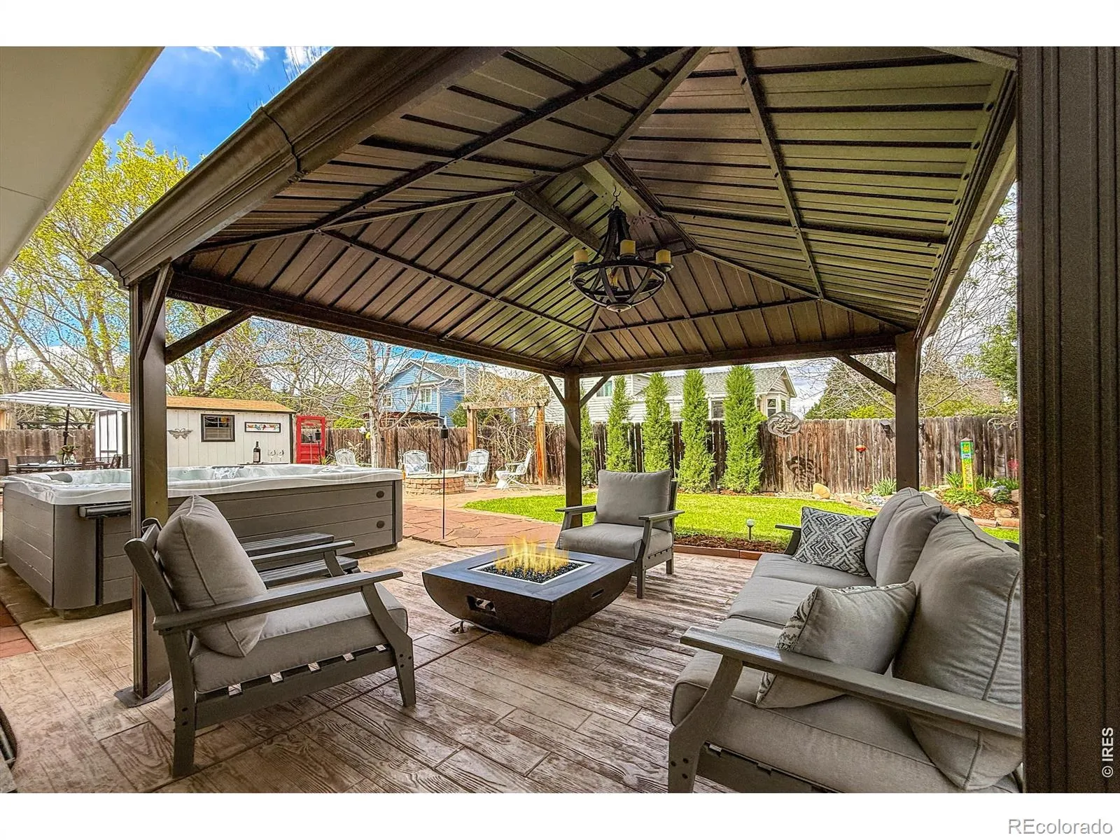 2277 Spinnaker Circle Longmont CO 80503 MLS #RECIR1057638 04282026185458 1600 38