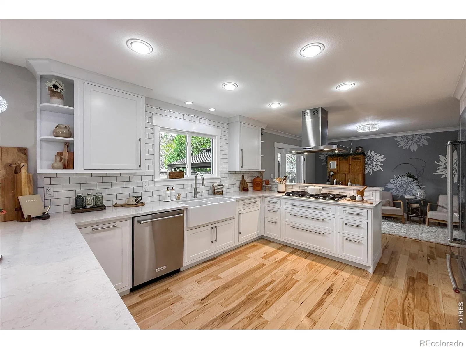2277 Spinnaker Circle Longmont CO 80503 MLS #RECIR1057638 04282026185458 1600 9