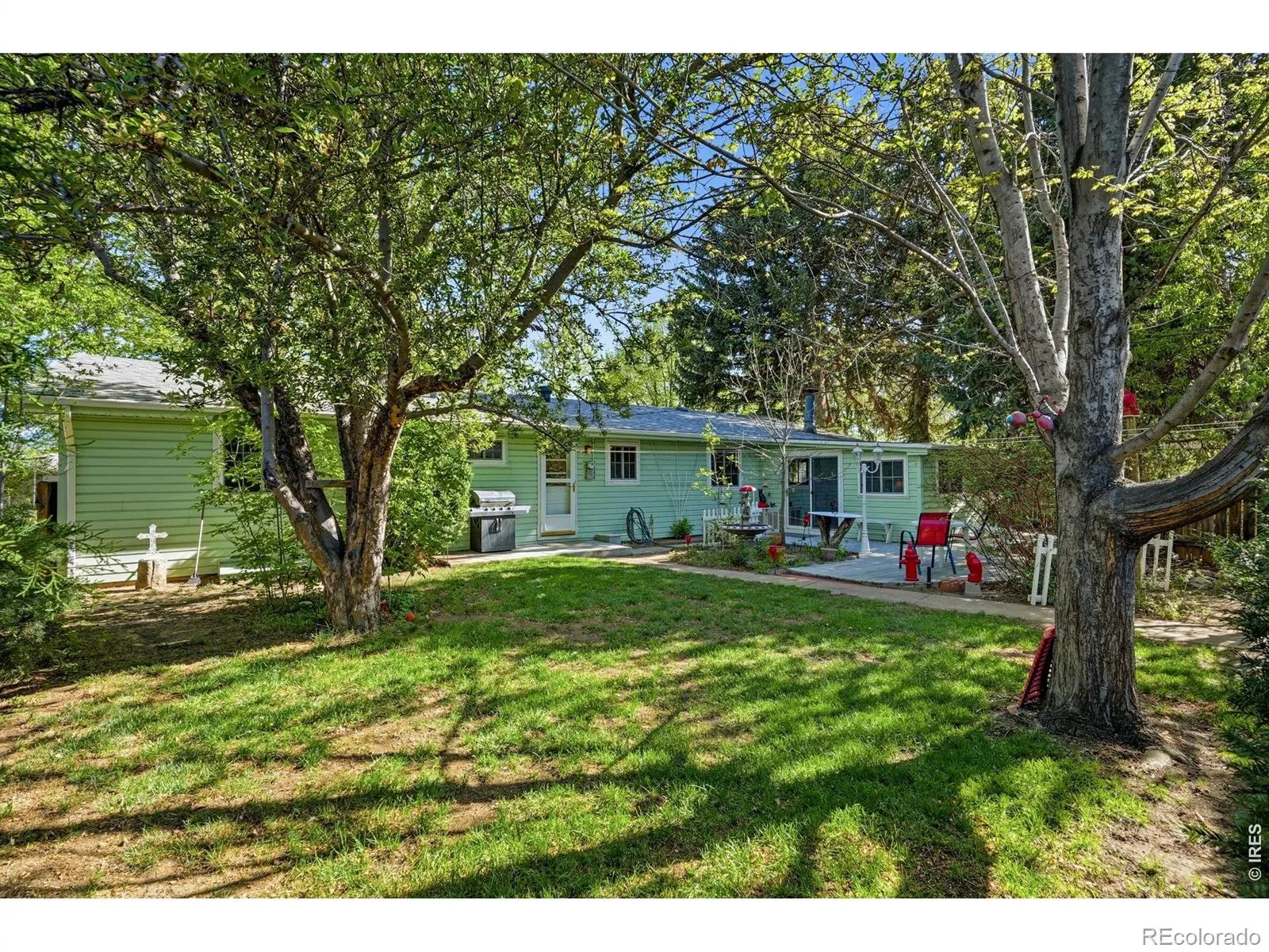1413 Sharpe Place Longmont CO 80501 MLS #RECIR1057645 04282026202025 1600 28