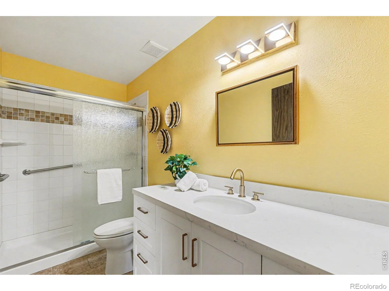 23 Scott N Drive Broomfield CO 80020 MLS #RECIR1057762 04292026212242 1600 14