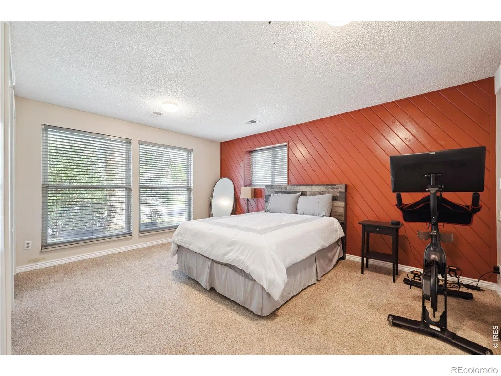 2276 S Dayton Street Denver CO 80231 MLS #RECIR1057763 04292026212230 1600 4