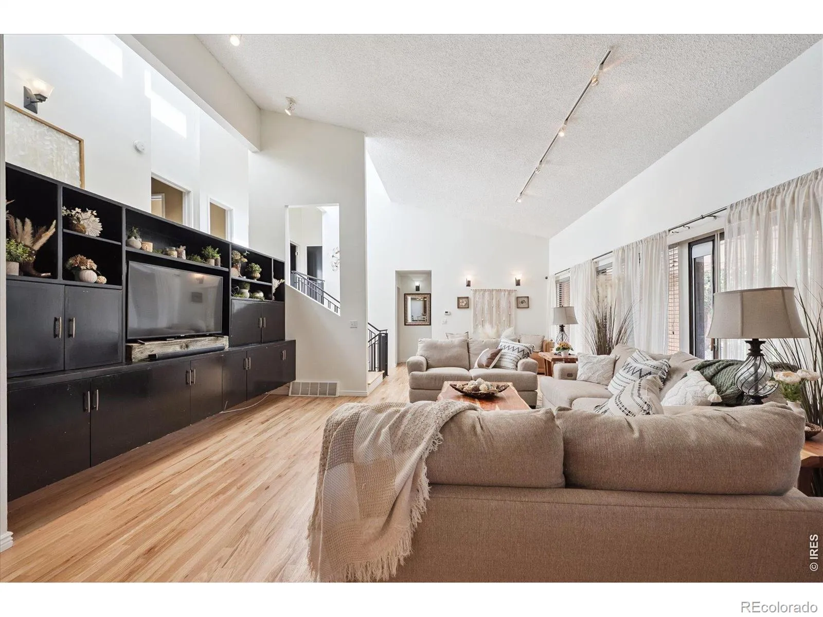 2276 S Dayton Street Denver CO 80231 MLS #RECIR1057763 04292026212230 1600 6
