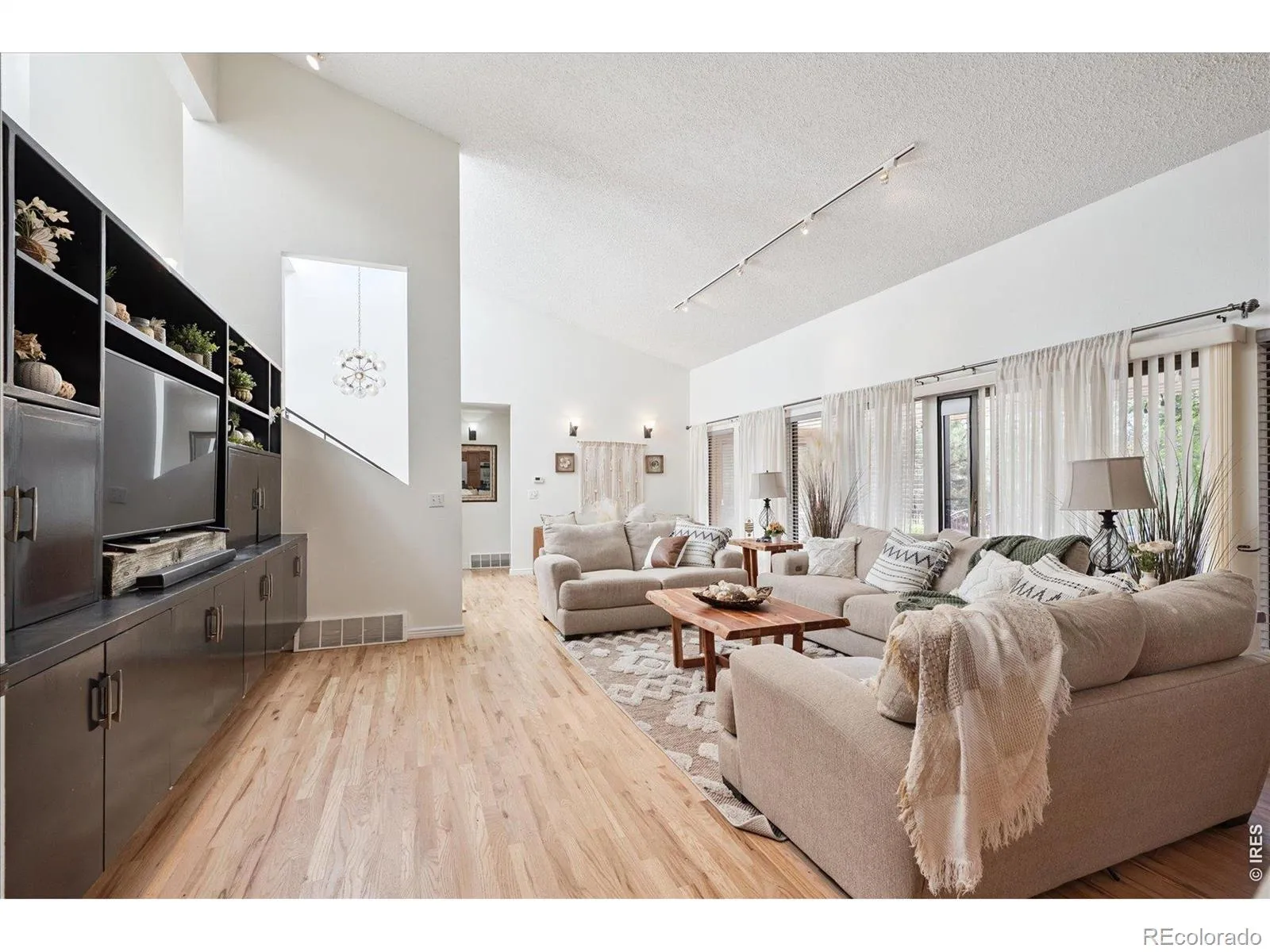 2276 S Dayton Street Denver CO 80231 MLS #RECIR1057763 04292026212230 1600 7
