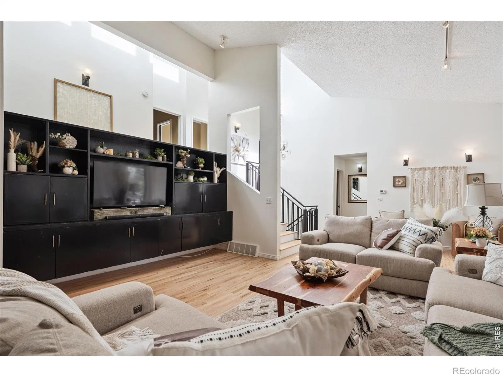 2276 S Dayton Street Denver CO 80231 MLS #RECIR1057763 04292026212230 1600 8