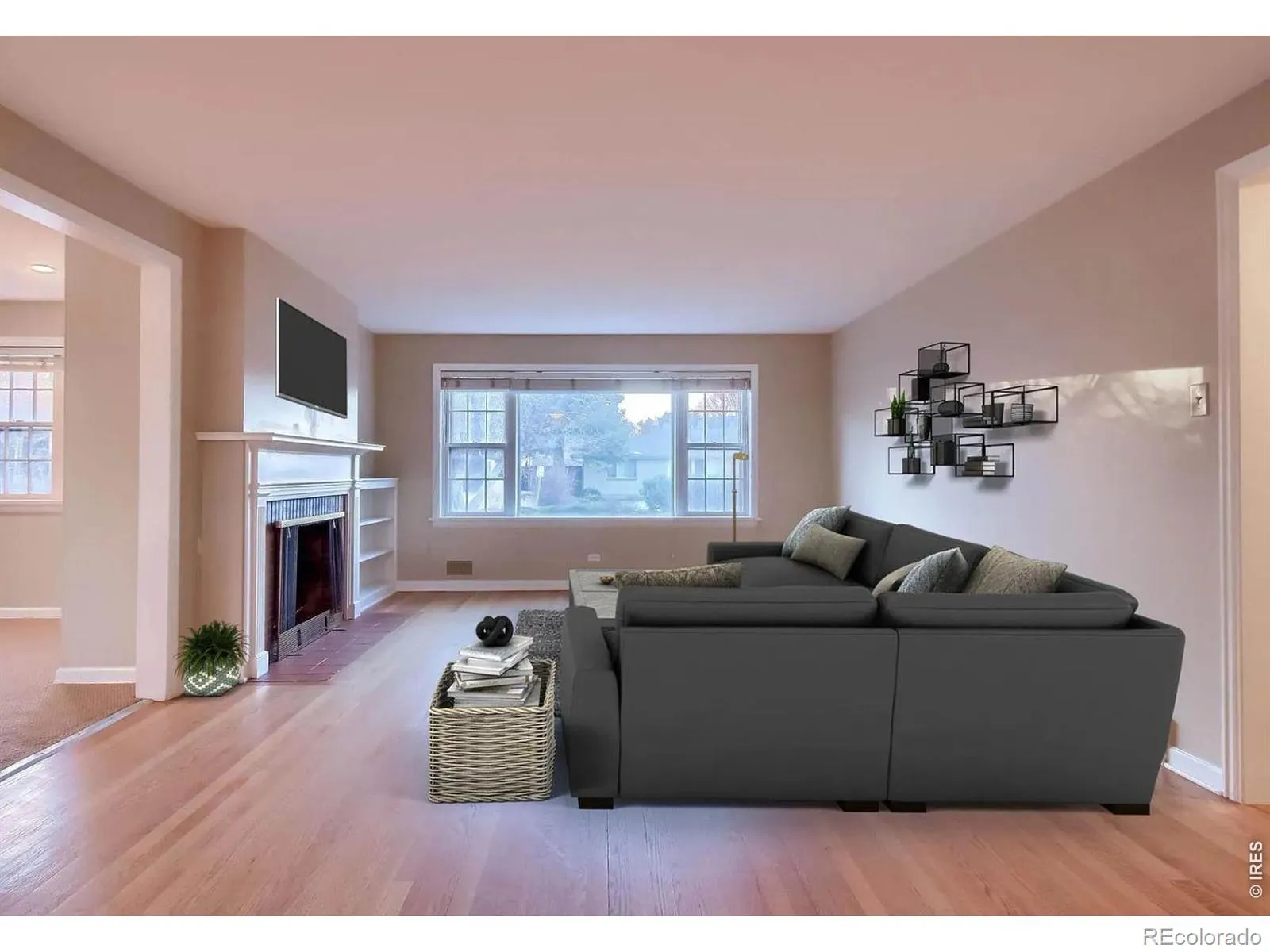 928 S Harrison Street Denver CO 80209 MLS #RECIR1057774 04292026233203 1600 10