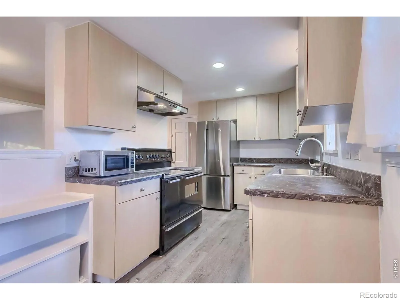 928 S Harrison Street Denver CO 80209 MLS #RECIR1057774 04292026233203 1600 3